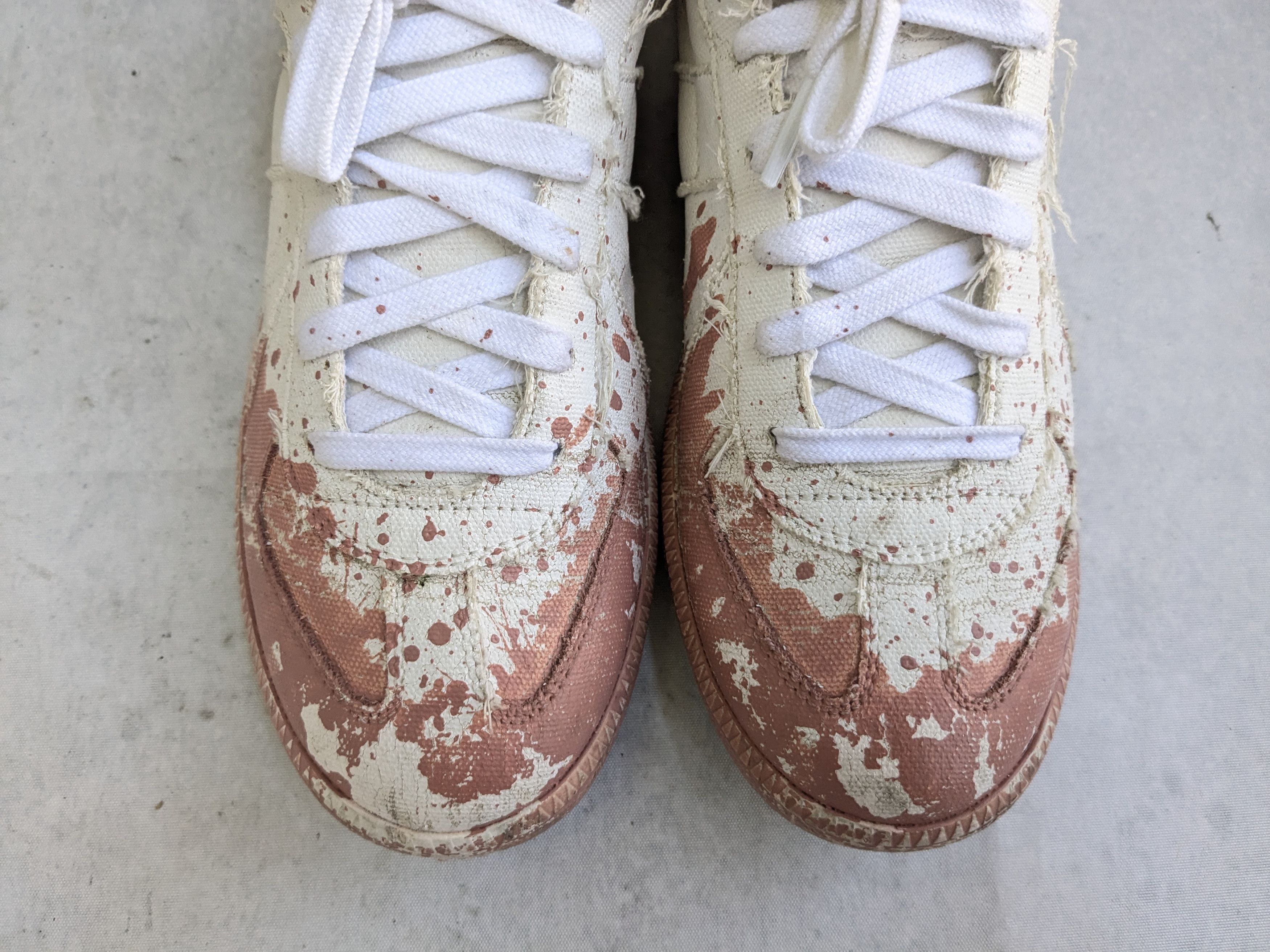 Maison Margiela Maison Margiela Replica GAT White Pink Paint Splatter 8 41 Size US 8 / EU 41 - 2 Thumbnail