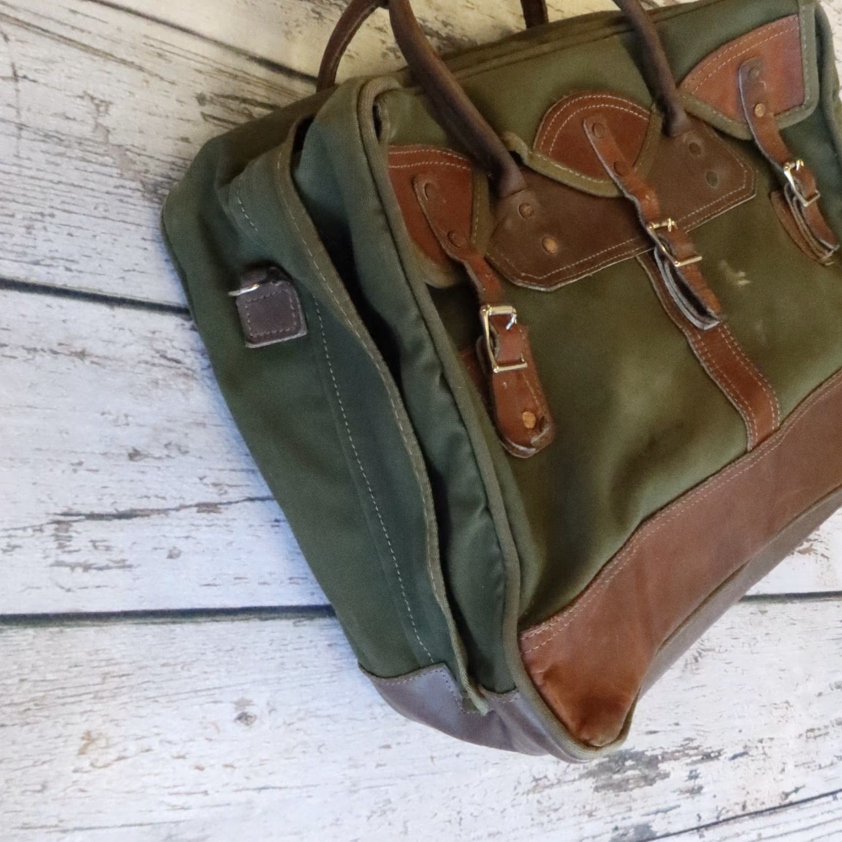 Orvis VINTAGE The Orvis Company Battenkill Leather and Green Canvas Duffle Travel Bag - Men - Green - Canvas - Bag Size ONE SIZE - 6 Thumbnail