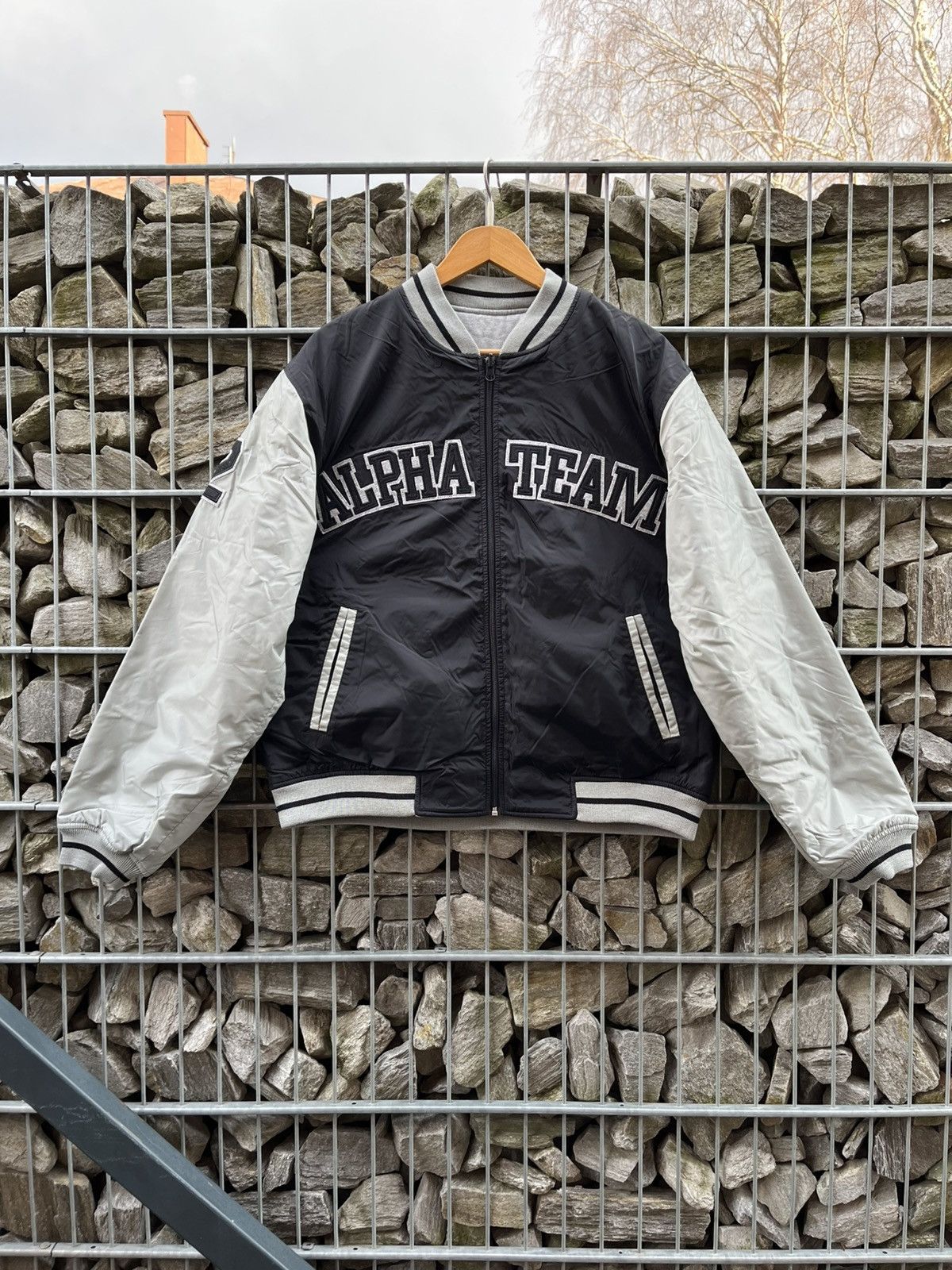 Alpha Industries Alpha Industries Vintage Reversible Logo Rare Bomber Jacket Size US L / EU 52-54 / 3 - 1 Thumbnail