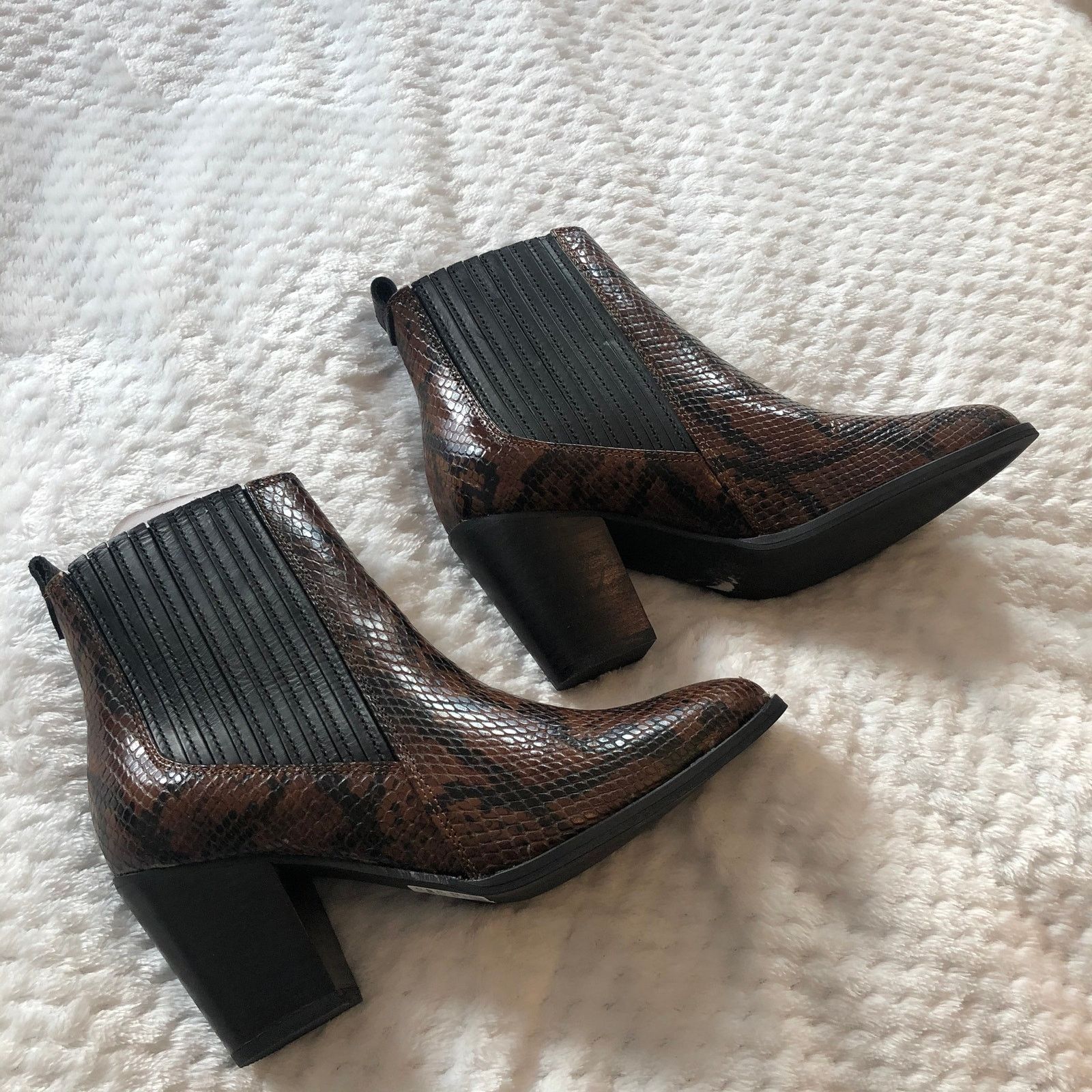Clarks Clarks West Lo Dark Tan Snake Leather Heeled Booties Size US 8 / IT 38 - 2 Thumbnail