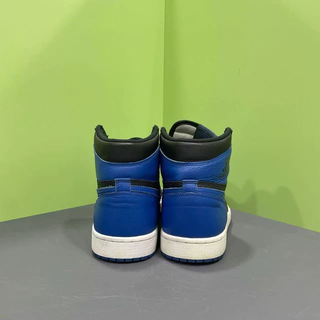 Jordan Brand Air Jordan 1 Retro High OG "Royal" K15 Size US 10 / EU 43 - 5 Thumbnail