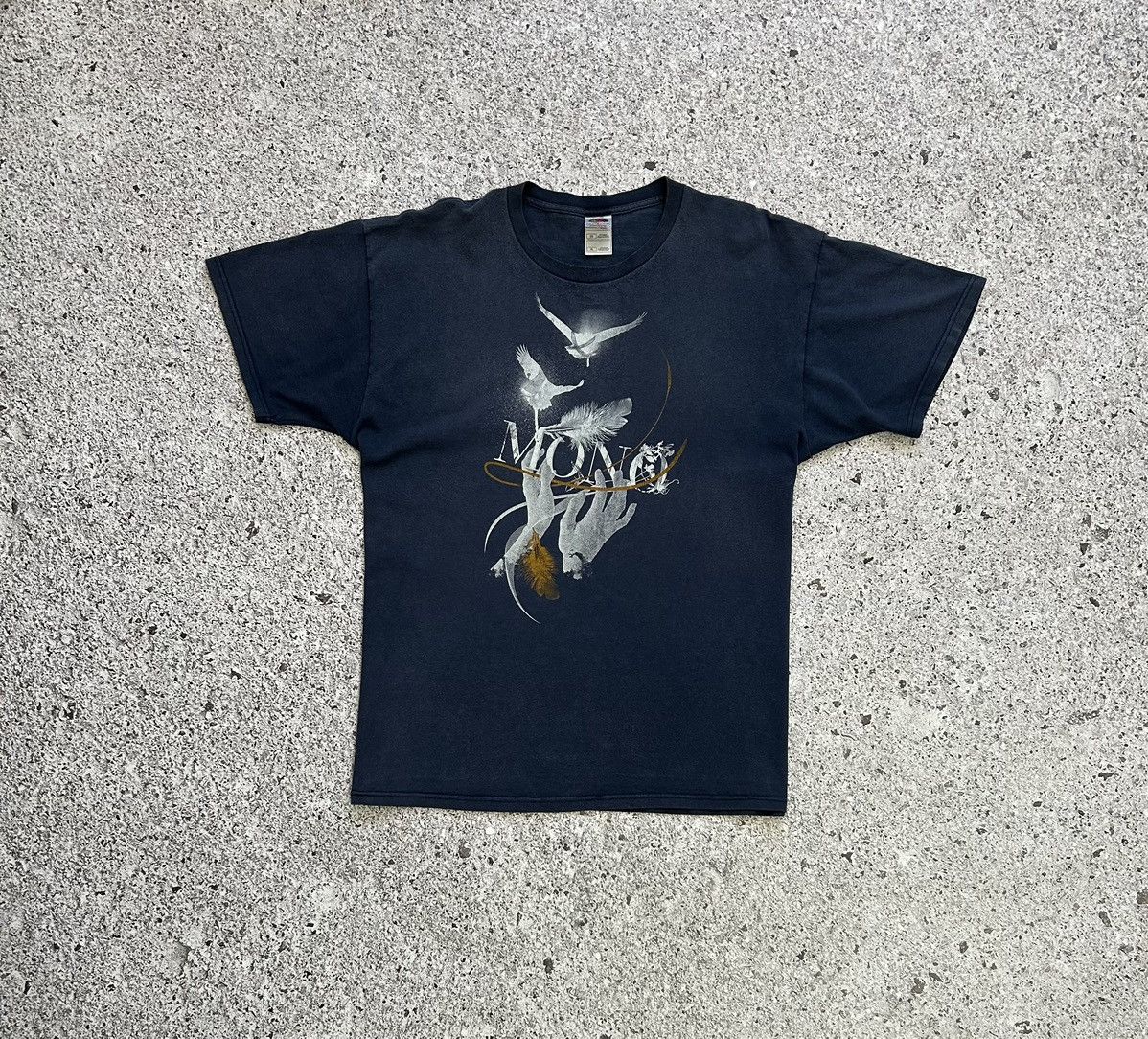 Band Tees × Vintage Vintage Mono Silent Flight Sleeping Dawn 2009 T-Shirt Size US XXL / EU 58 / 5 - 3 Thumbnail