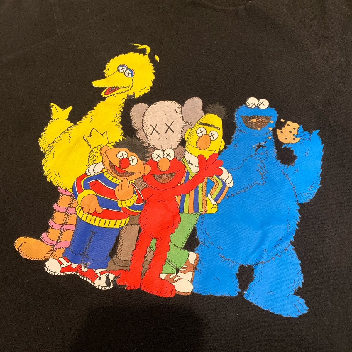 Kaws × Uniqlo Sesame Street Kaws Shirt Black Elmo Bert Ernie Mens Large Size US L / EU 52-54 / 3 - 2 Thumbnail