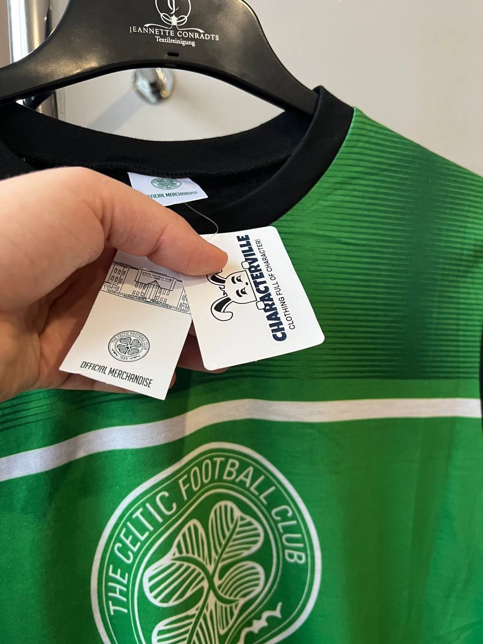 Vintage NEW! CELTIC FC OFFICIAL MERCHANDISE SOCCER LONG SLEEVE SZ S Size US S / EU 44-46 / 1 - 4 Thumbnail