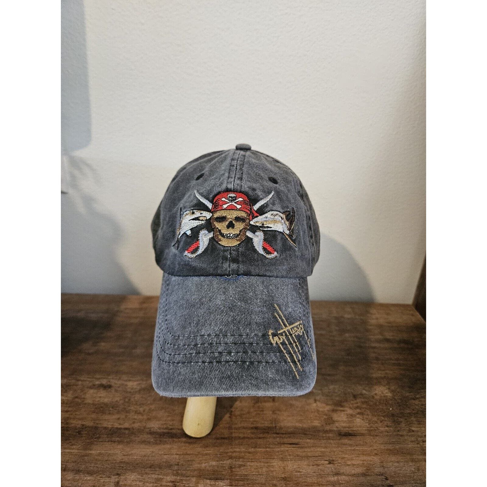 Guy Harvey Guy Harvey Hat Mens OS Gray Embroidered Pirate Skull