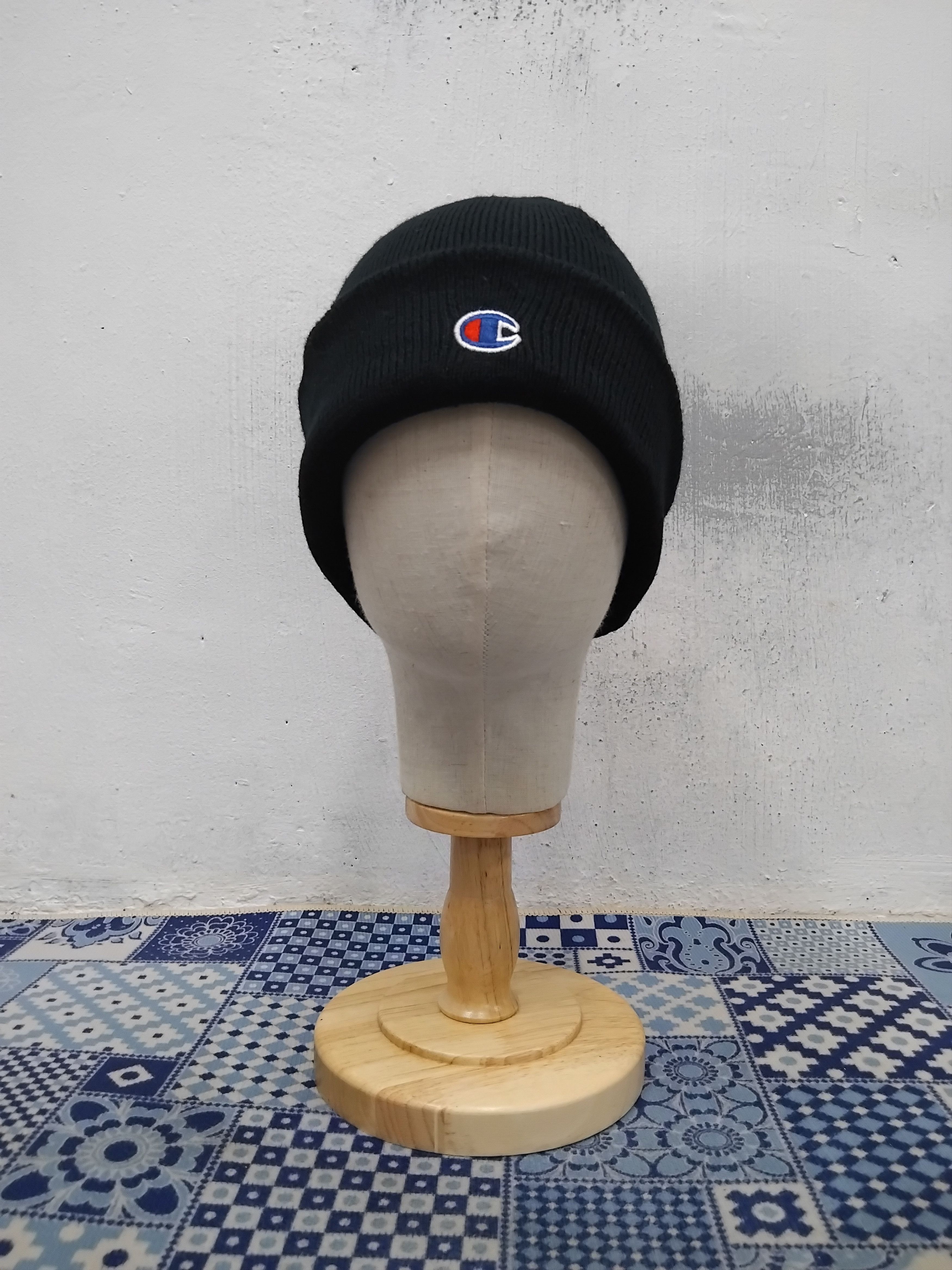 💥Champion black colour beanie hat