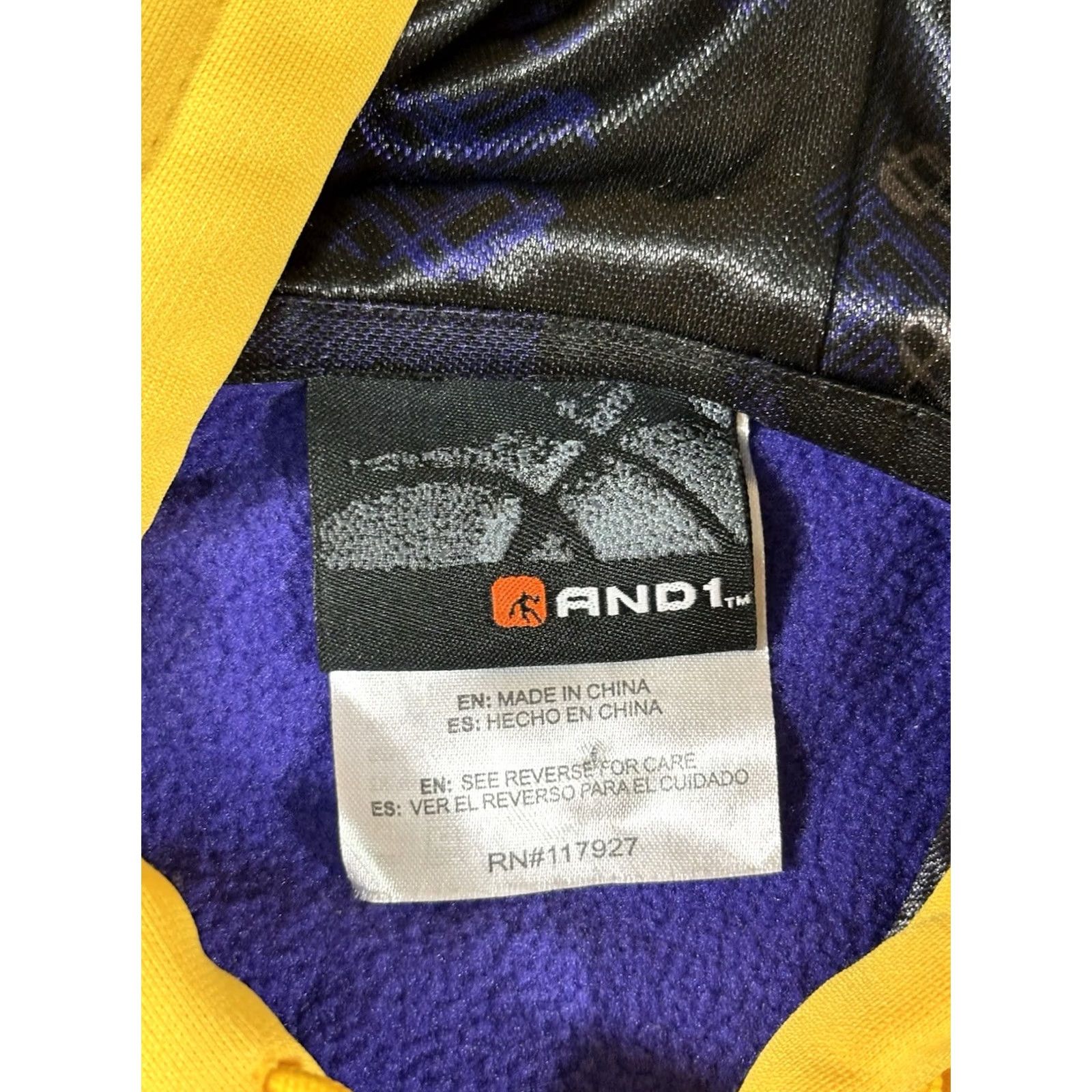 Vintage VINTAGE AND1 Sweatshirt Hoodie Men's XL Purple Gold Fleece Logo Pockets Basketball Size US XL / EU 56 / 4 - 6 Thumbnail