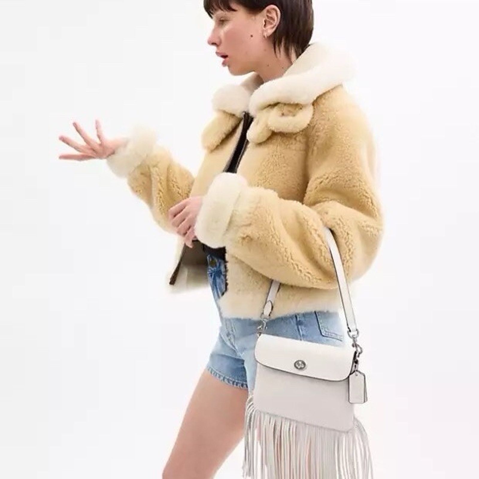 Coach NWT Coach 1964 Fringe Glovetann Leather Crossbody Bag Chalk Size ONE SIZE - 4 Thumbnail