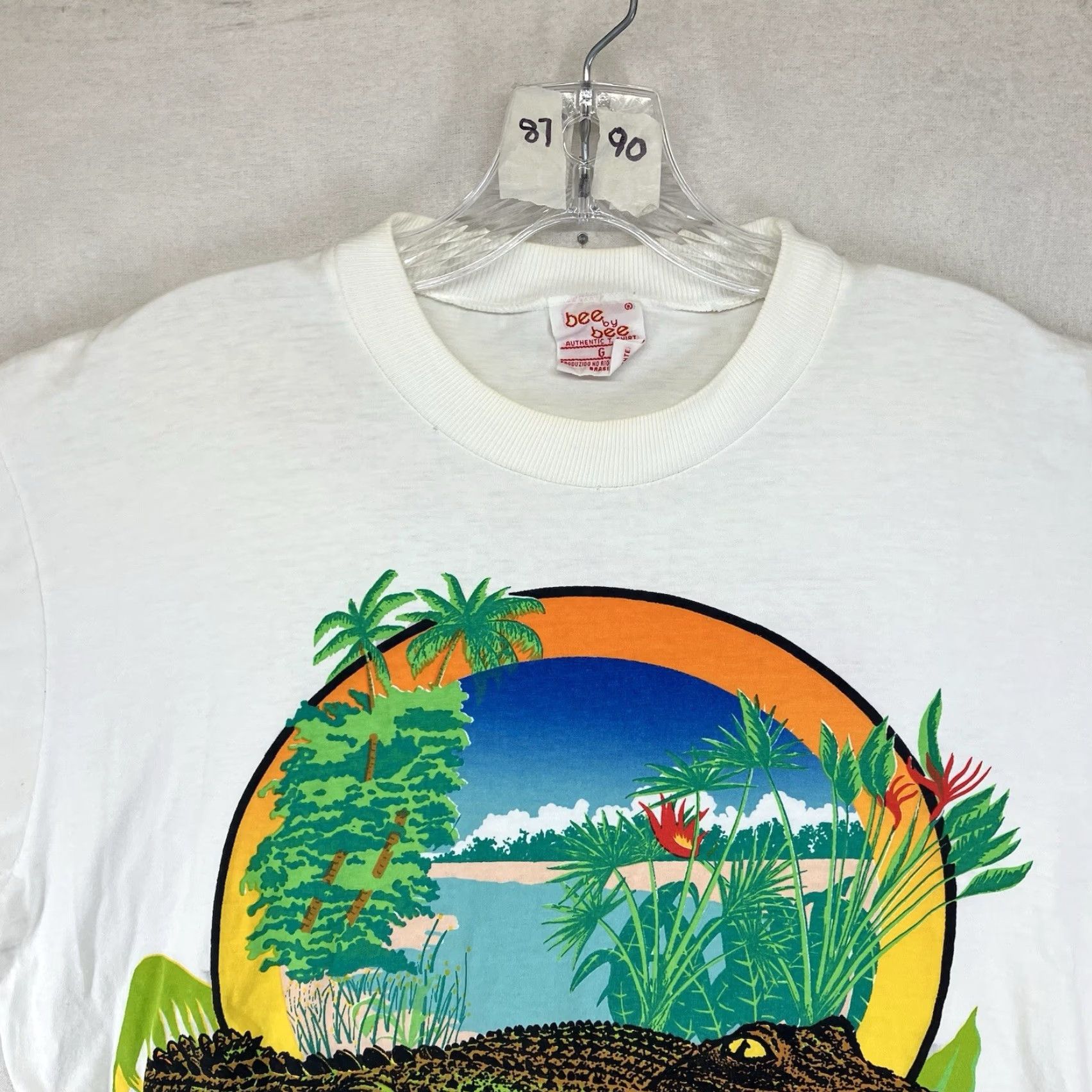 Vintage VINTAGE Bee by Bee Unisex Adult T-Shirt 90s Graphic Print Cotton Short Sleeve Large White Jungle Conservation Eco-Friendly Size US L / EU 52-54 / 3 - 5 Thumbnail