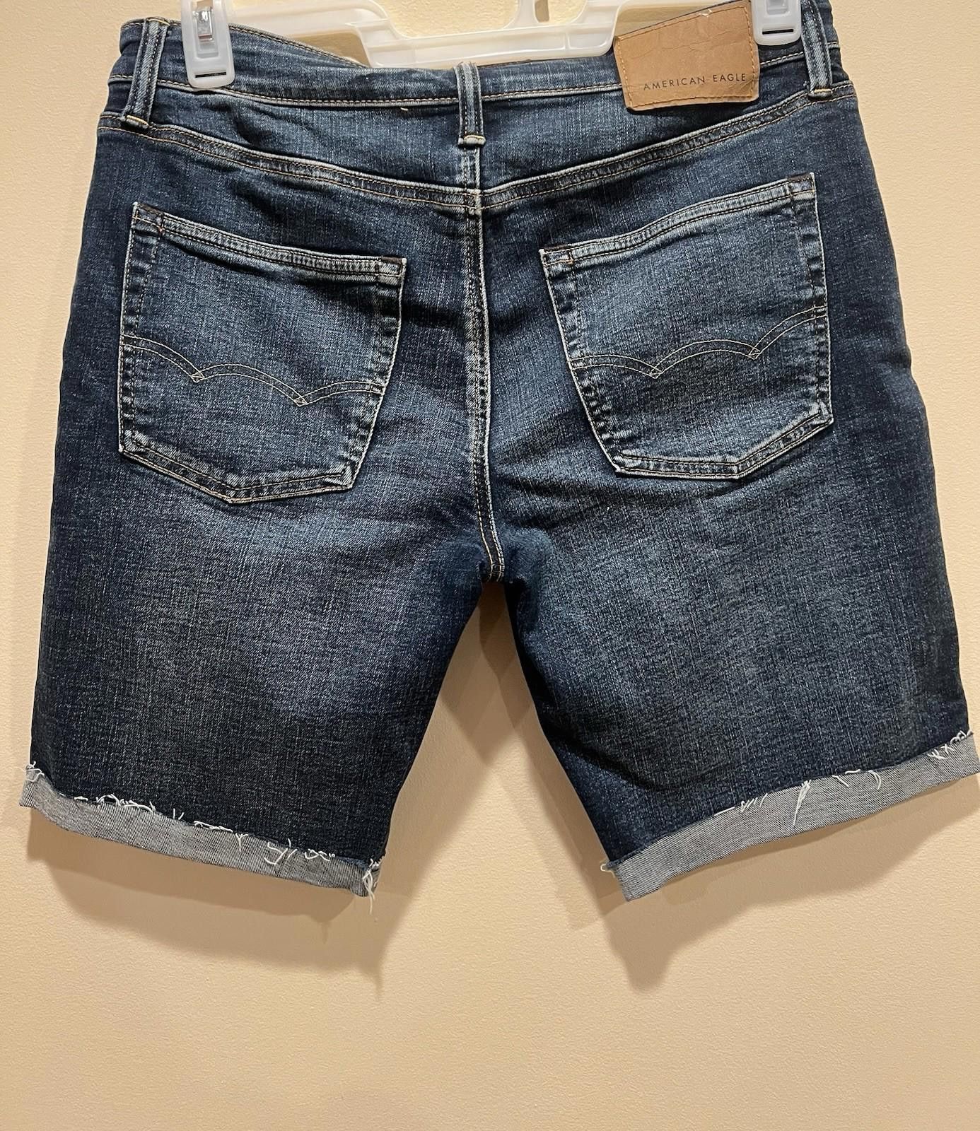 American Eagle Outfitters American Eagle AirFlex Distressed Denim Shorts Stretch Women Size 36" / US 14 / IT 50 - 2 Thumbnail