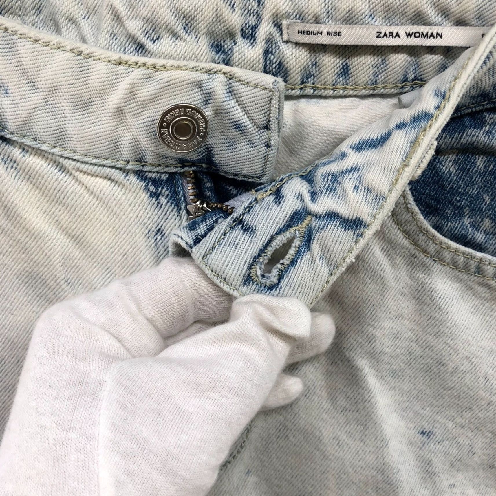 Zara Zara Jeans Womens 2 Relaxed Straight Distressed Boyfriend Light Stone Wash Blue 100% Cotton Zip Fly Mid Rise 5-Pocket Denim Pants Size 26" / US 2 / IT 38 - 6 Thumbnail