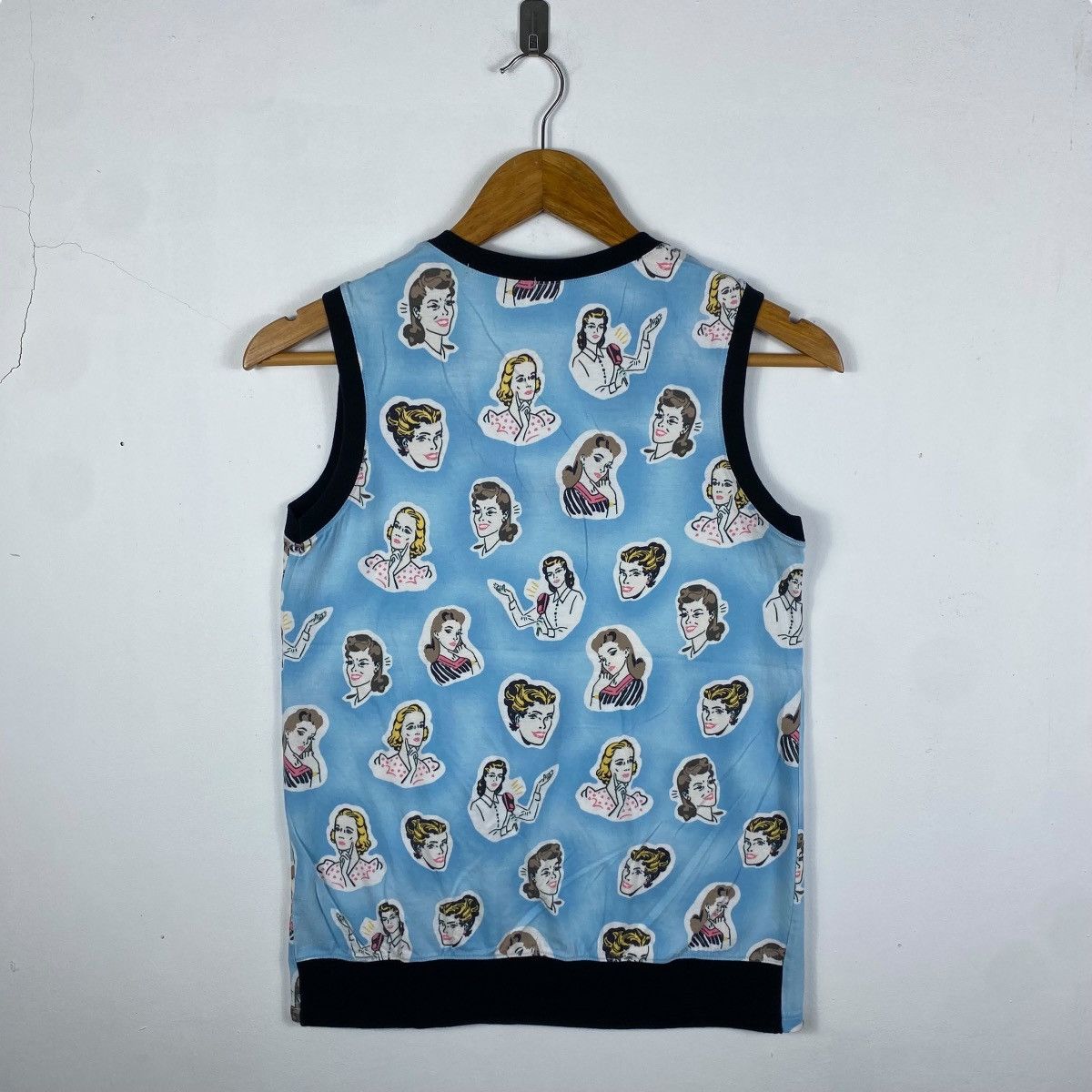 Frapbois Japanese Brand FRAPBOIS Retro Graphic Tank Tops One Size Size US S / EU 44-46 / 1 - 4 Thumbnail
