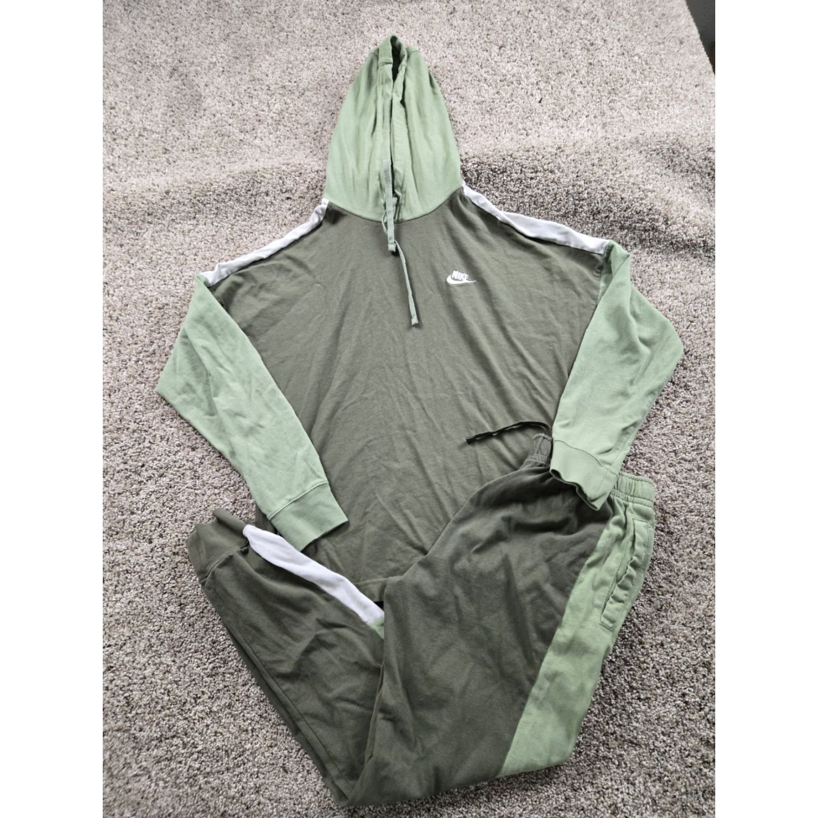 Nike Nike Tracksuit Small Mens Green Pullover Cotton Tapered Leg Pockets Track Jacket Track Pants 2 Piece Zipper Embroidered Logo Size US S / EU 44-46 / 1 - 2 Thumbnail