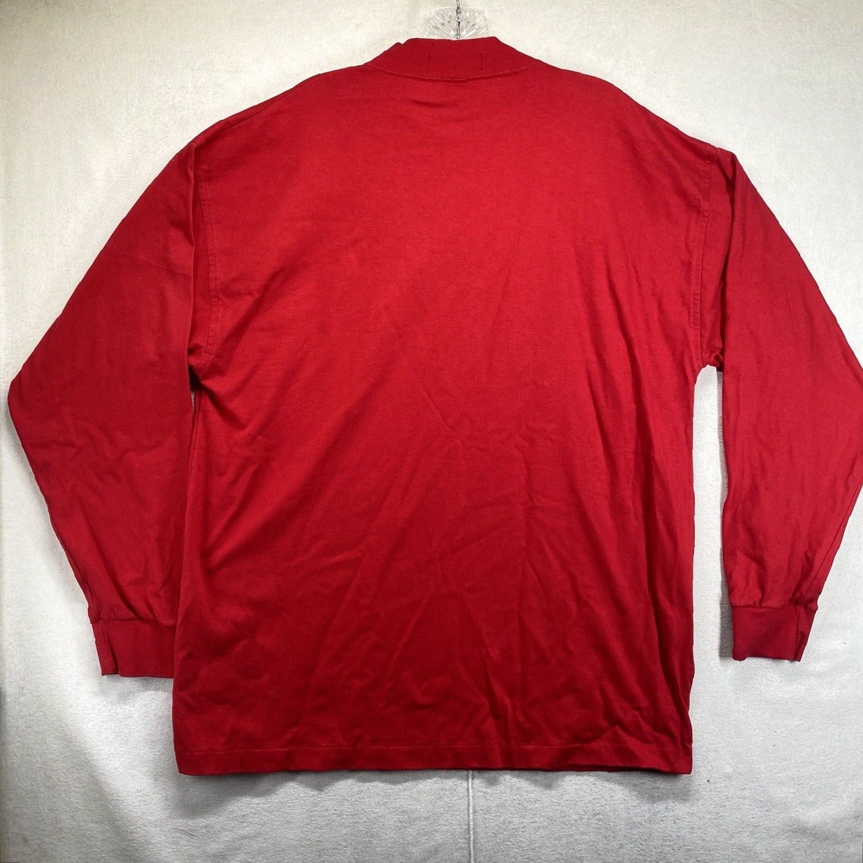 Vintage VINTAGE Outer Banks Men's Long Sleeve T-Shirt Size Large Red Knit Solid Ski Club 90s Retro Size US L / EU 52-54 / 3 - 2 Thumbnail