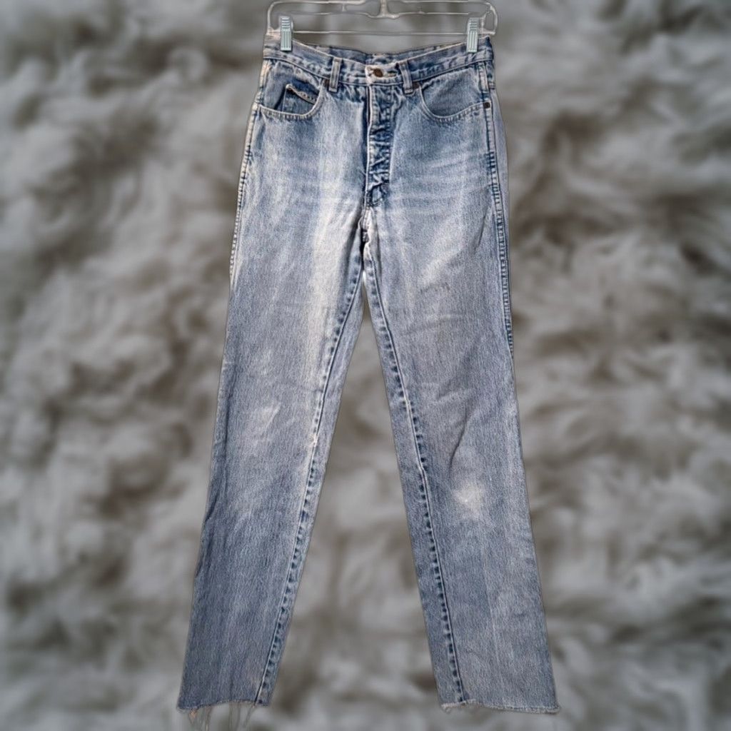Calvin Klein Calvin Klein Jeans Womens 30x32 Straight Leg Raw Hem Light Wash Denim USA Made Size 30" / US 8 / IT 44 - 1 Thumbnail