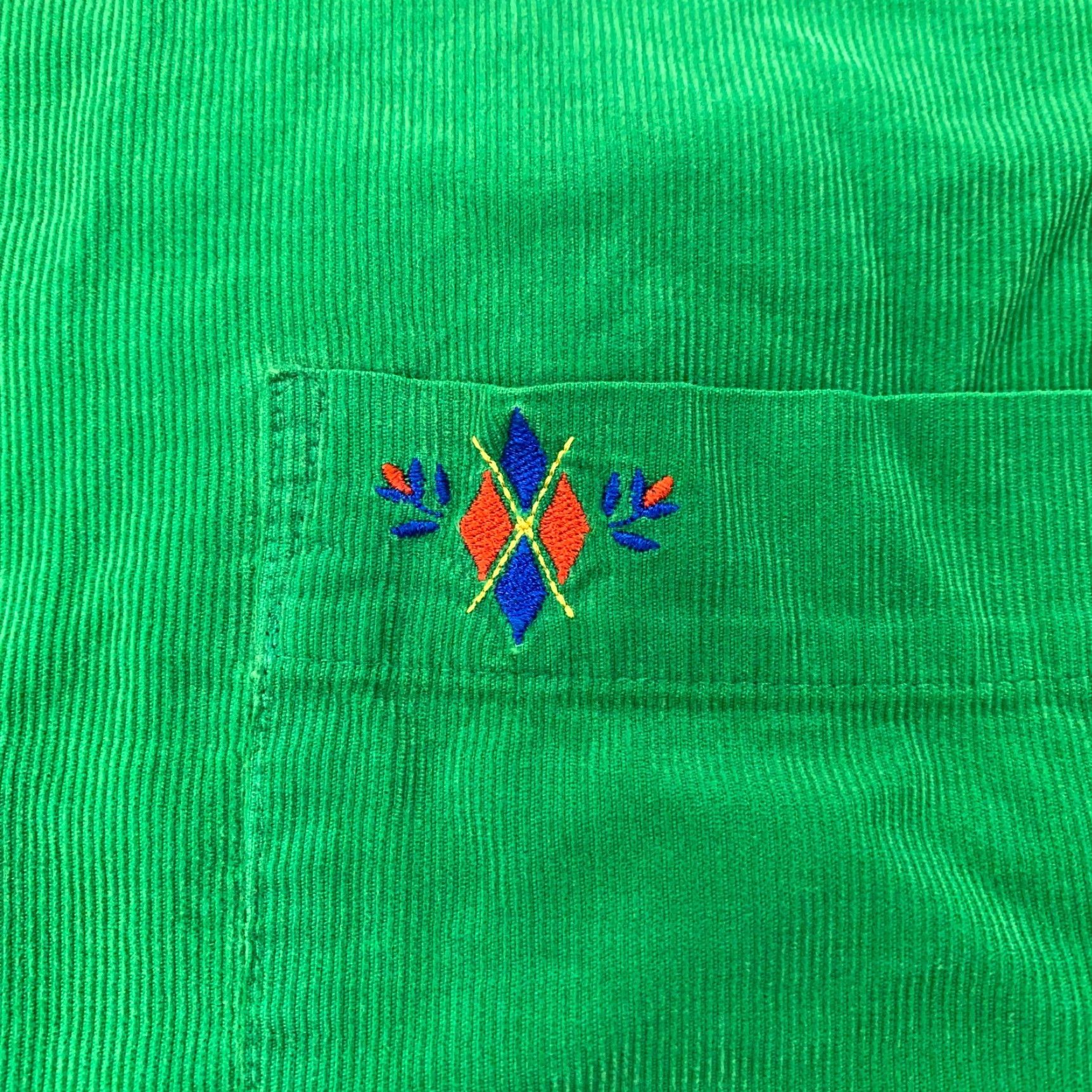 Vintage Foxcroft Shirt Womens 6 Green Button Up Corduroy Embroidered Size M / US 6-8 / IT 42-44 - 2 Thumbnail