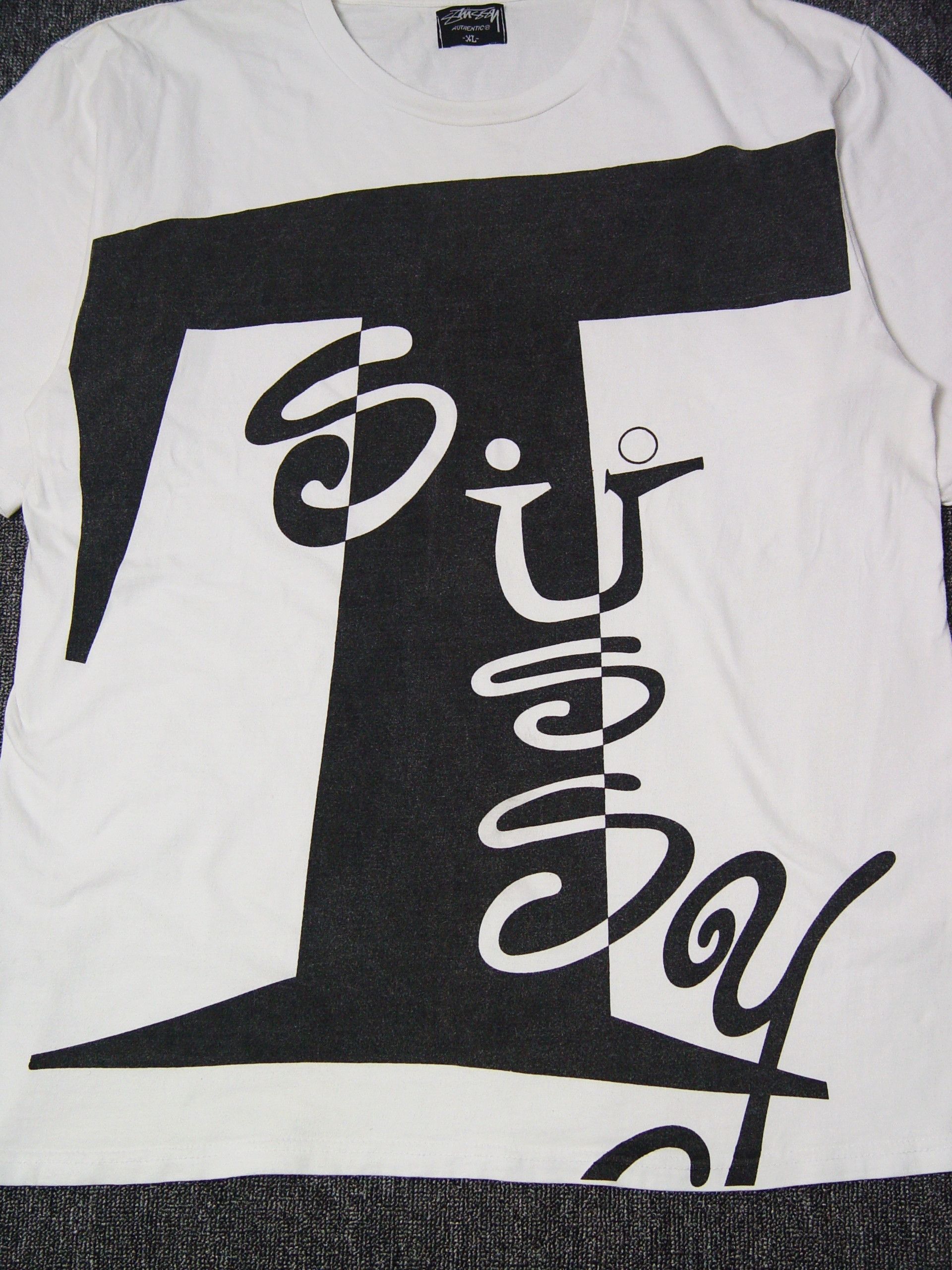Stussy [DELETED] Stussy Script Big Print 00s White T-shirt Size US XL / EU 56 / 4 - 2 Thumbnail