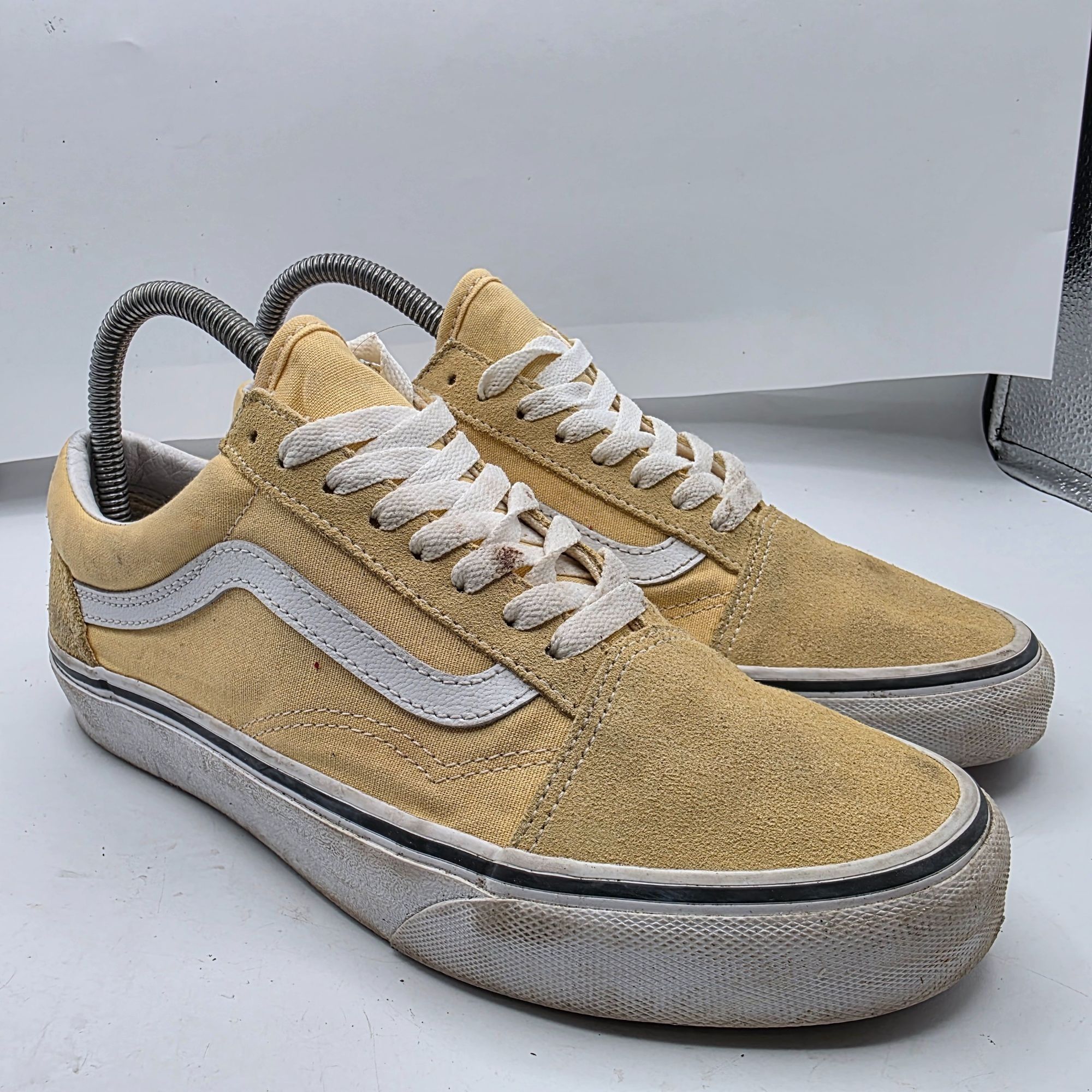 Vans Vans Old Skool Womens 8 Mustard Yellow White Skate Shoes Cas Size US 8 / IT 38 - 1 Thumbnail
