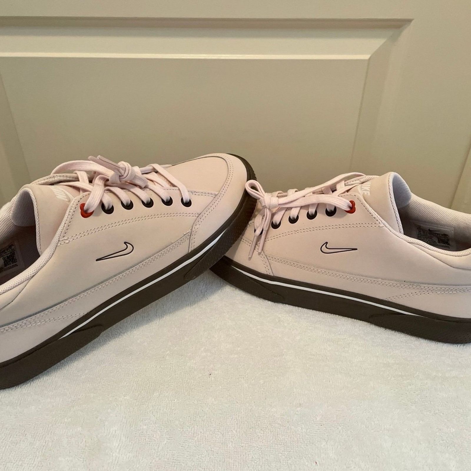 Nike Nike Valentine “Pearl Pink” Sneaker Size US 8 / EU 41 - 1 Thumbnail