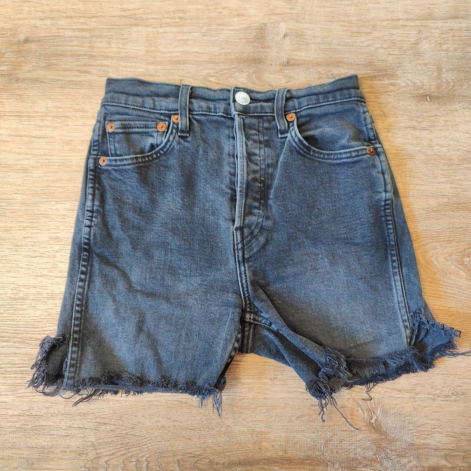 RE/DONE Re/Done Jean Shorts Womens 25 Dark Gray Wash Raw Hem Size 25" / US 0 / IT 36 - 1 Thumbnail