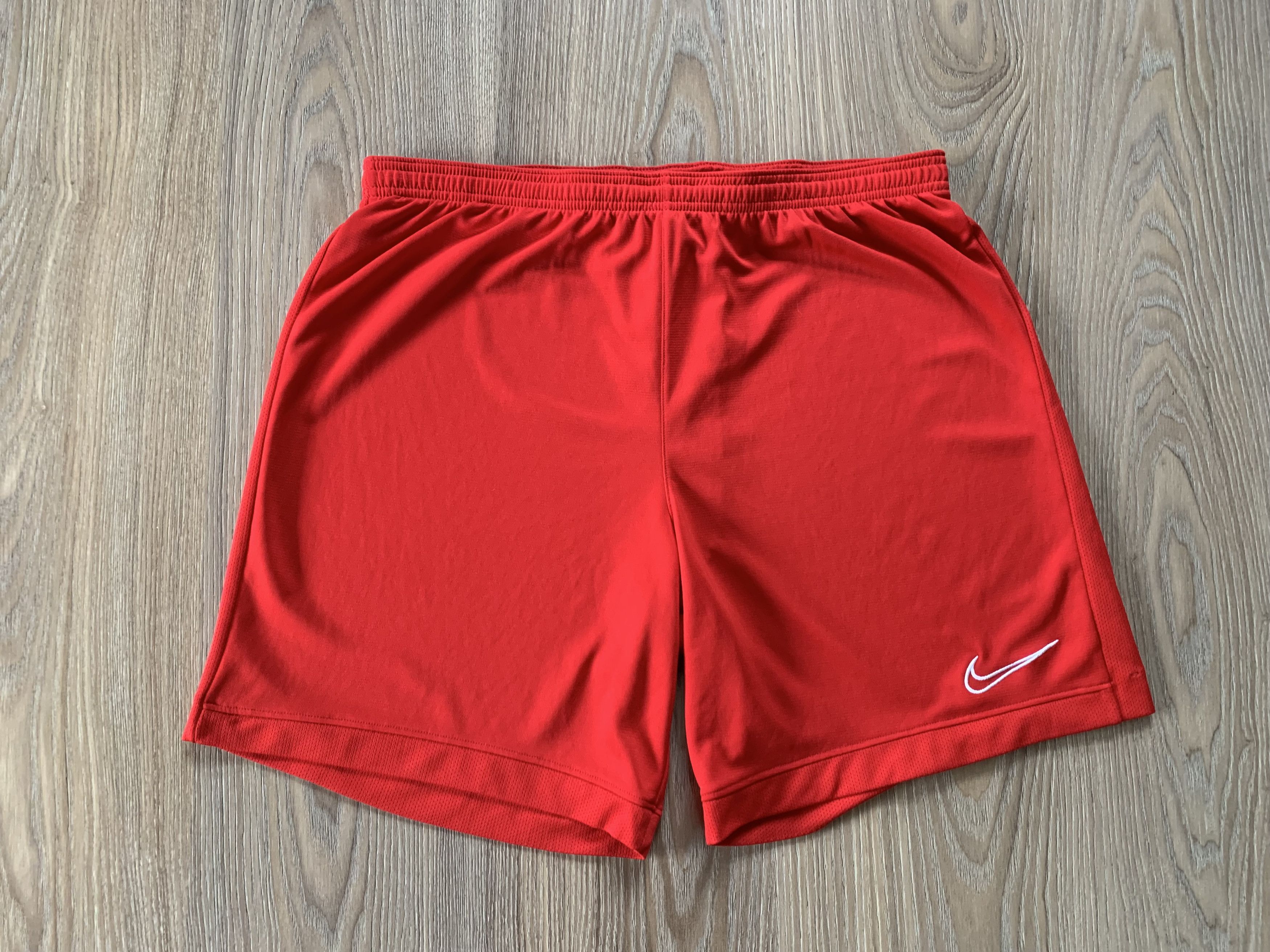 Nike Nike Red Sport Training Shorts Size US 36 / EU 52 - 2 Thumbnail