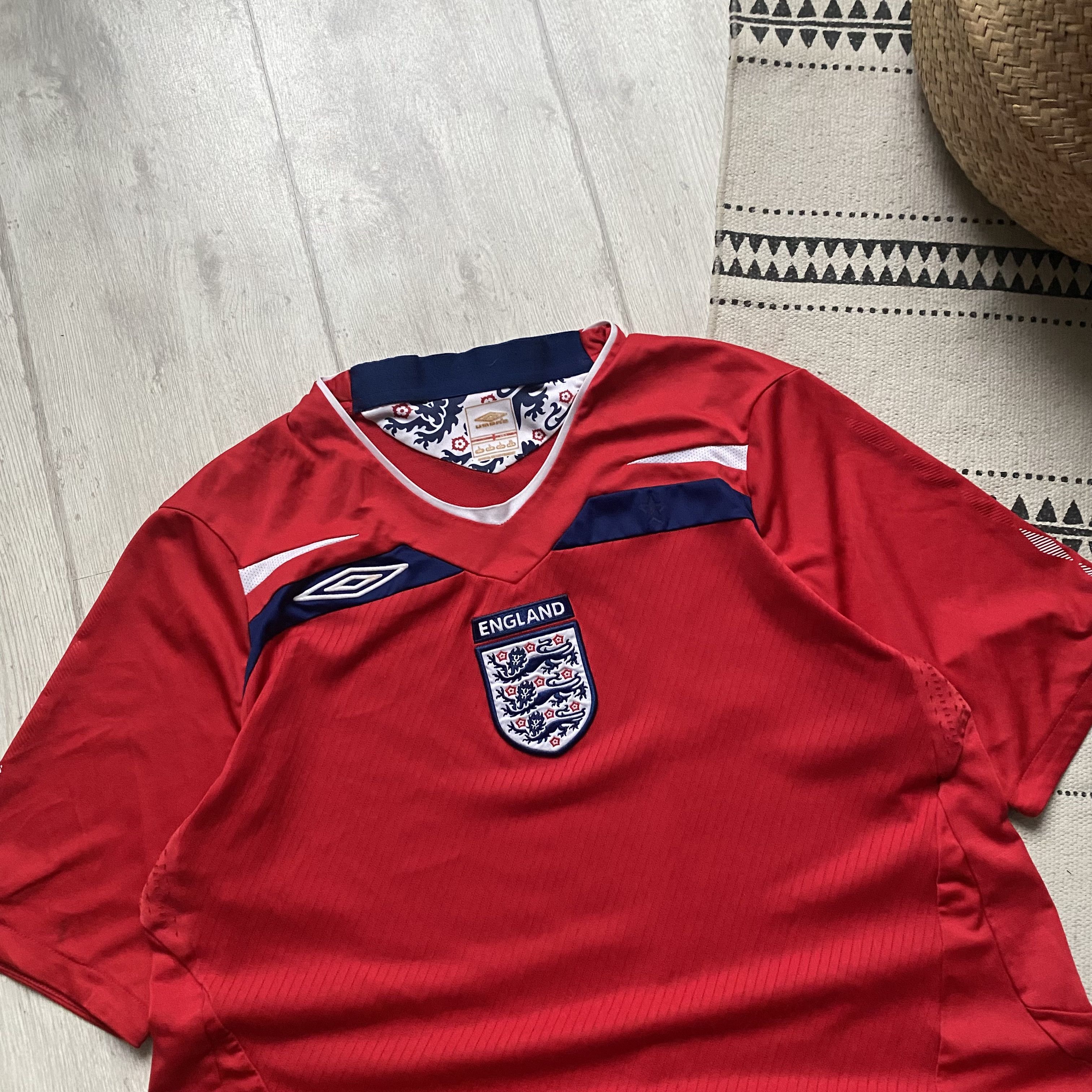 Umbro ⚽️ Vintage Umbro England Soccer jersey Center logo Blockore Size US L / EU 52-54 / 3 - 2 Thumbnail