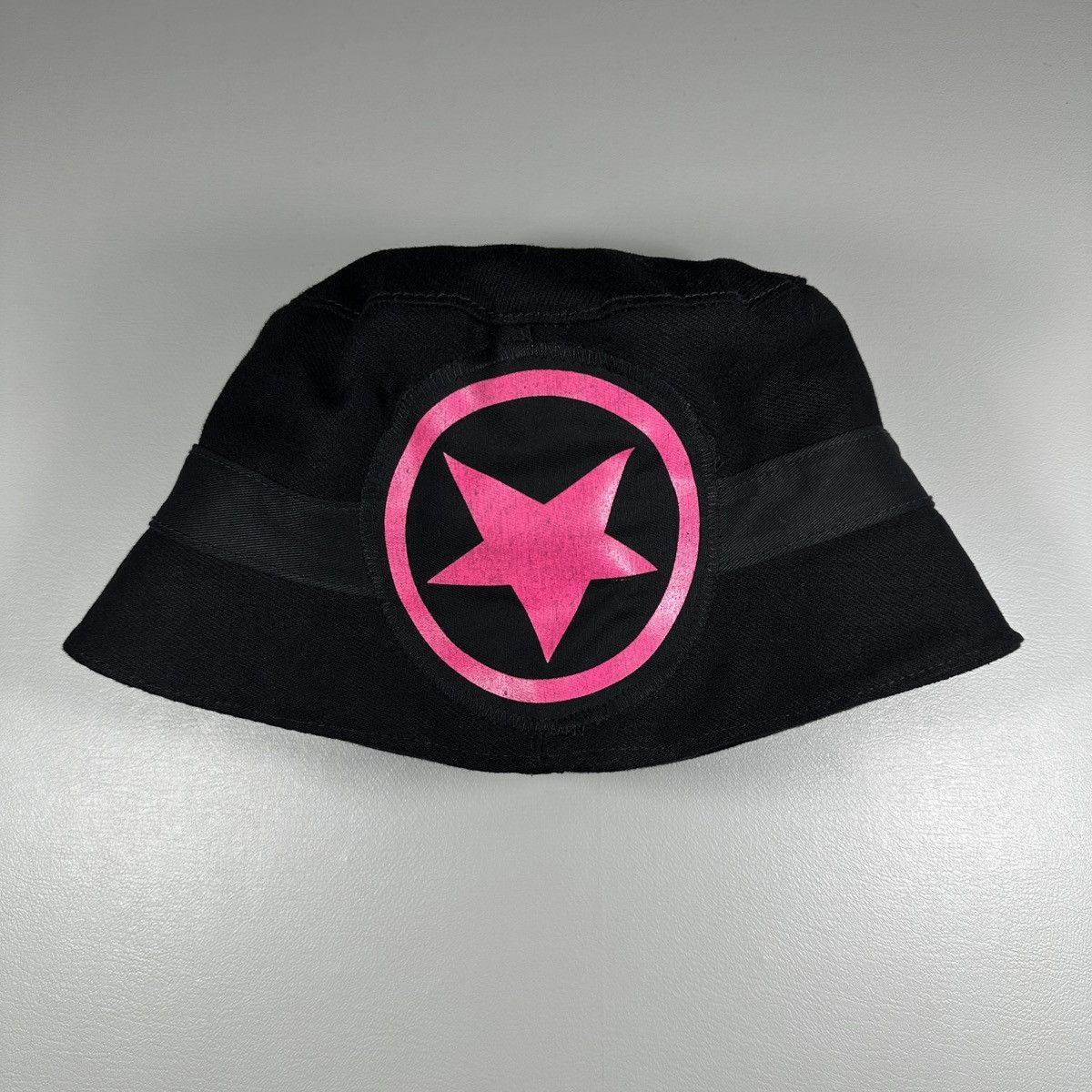 Other Marc Vachon Pink Star Print Black Wool Blend Bucket Hat Size ONE SIZE - 5 Thumbnail