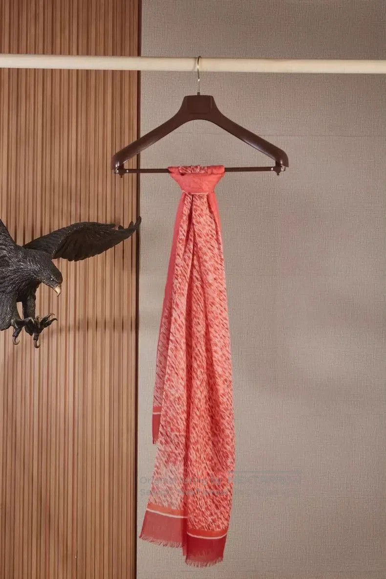 Loro Piana Loro Piana Cashmere Silk Scarf Shawl. Size ONE SIZE - 1 Thumbnail