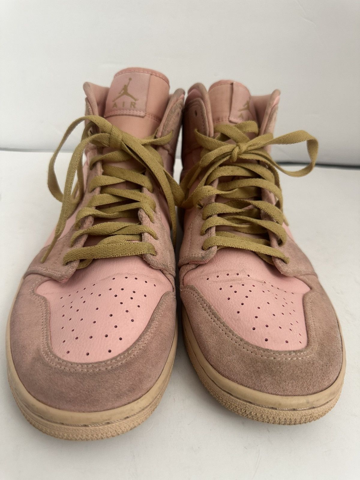 Nike Nike Air Jordan 1 Mid 'Coral Gold' 852542-600 Size US 11 / EU 44 - 3 Thumbnail