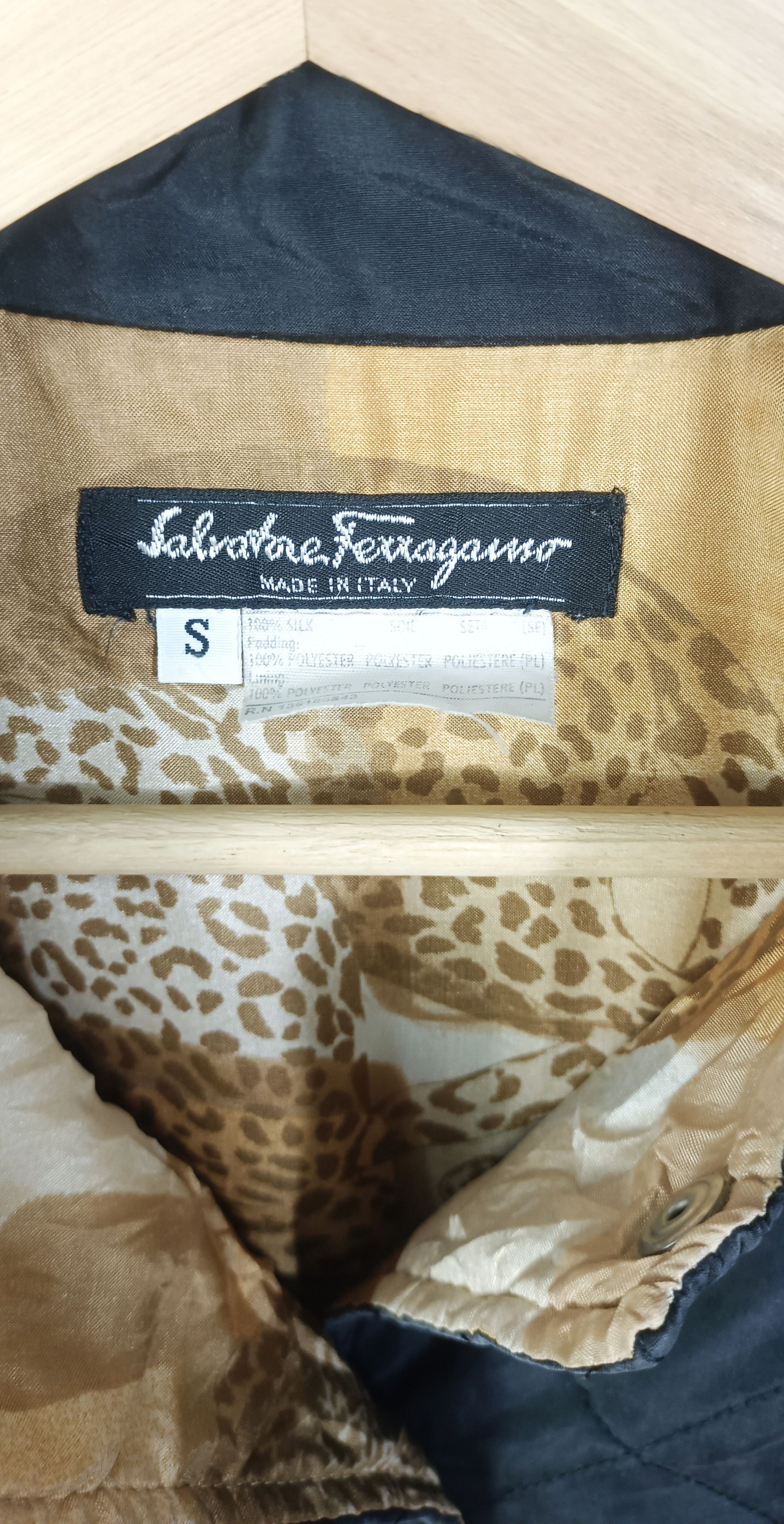 Salvatore Ferragamo Vintage Salvatore Ferragamo Leopard Silk Quilted Jacket Size US M / EU 48-50 / 2 - 16 Thumbnail
