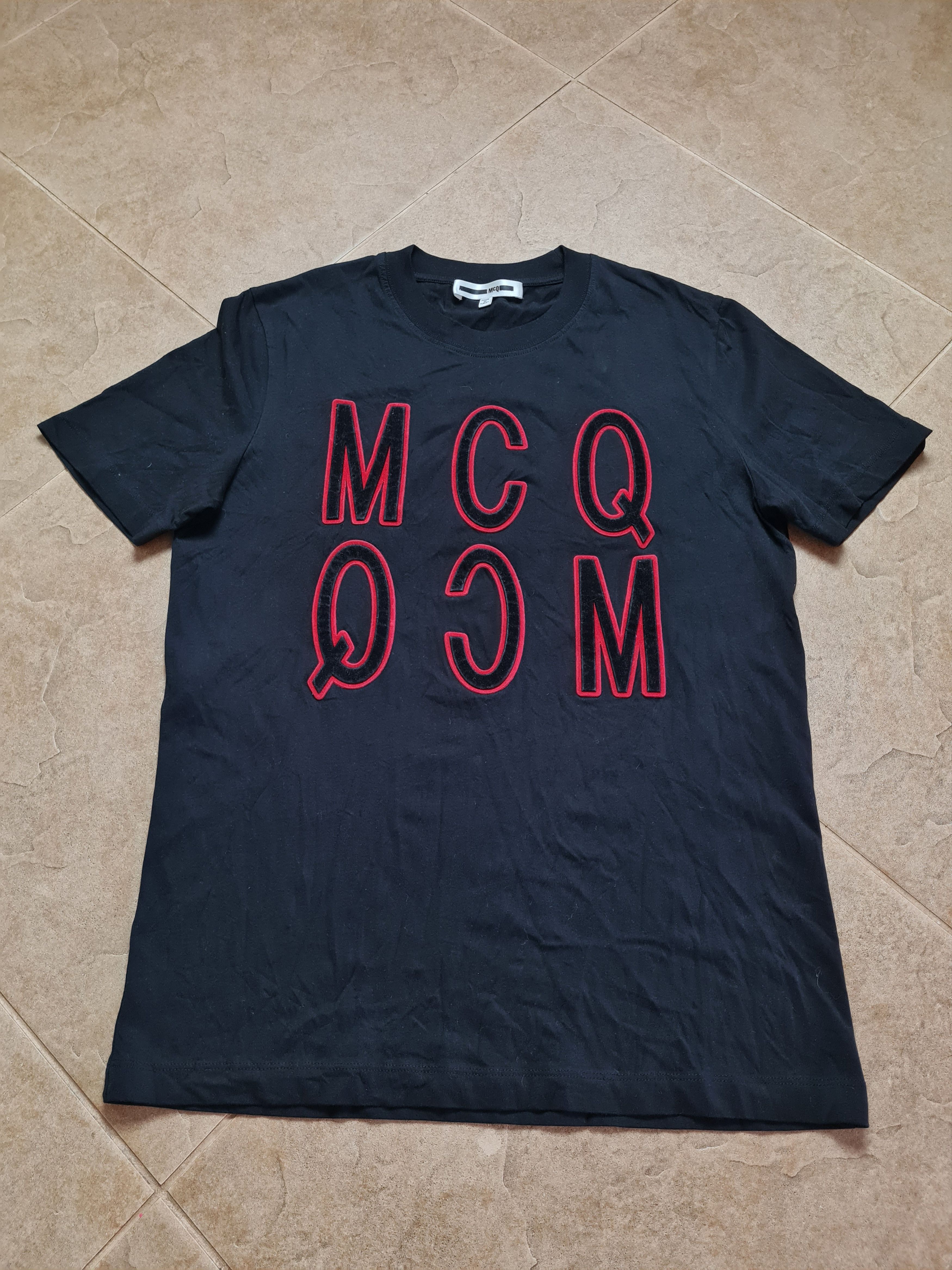 Alexander McQueen T-shirts Alexander McQueen MCQ designer big logo Size M Size US M / EU 48-50 / 2 - 19 Thumbnail