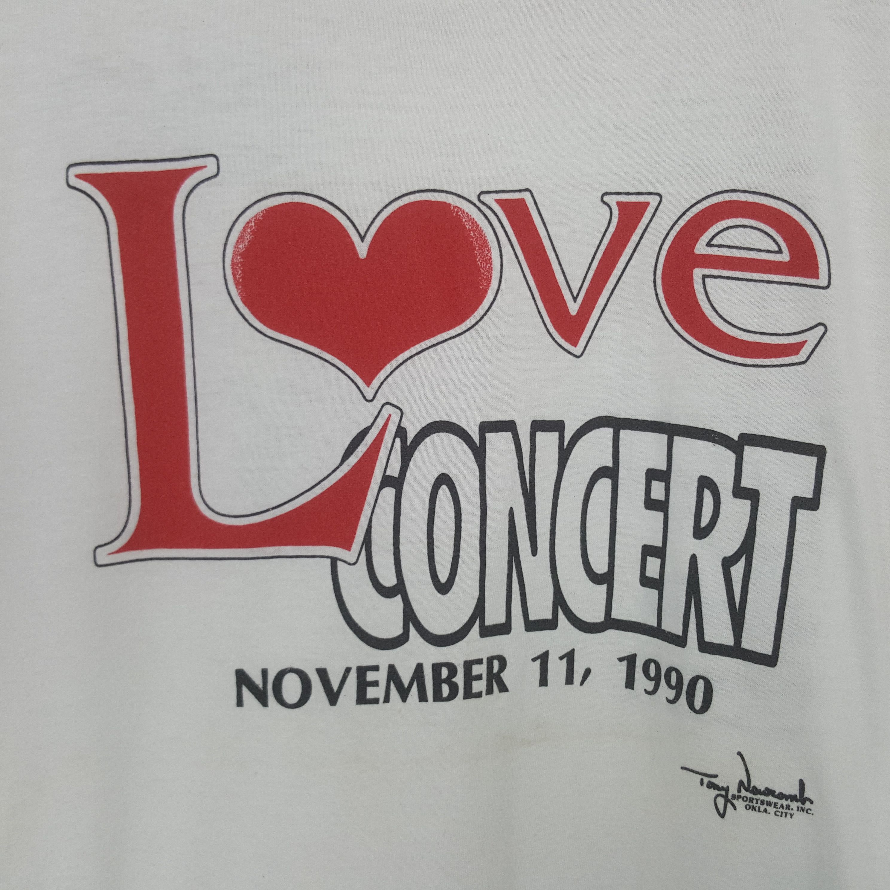 Band Tees Vintage 1990 Love Concert Tour Promo Tshirt RR29 Size US S / EU 44-46 / 1 - 2 Thumbnail