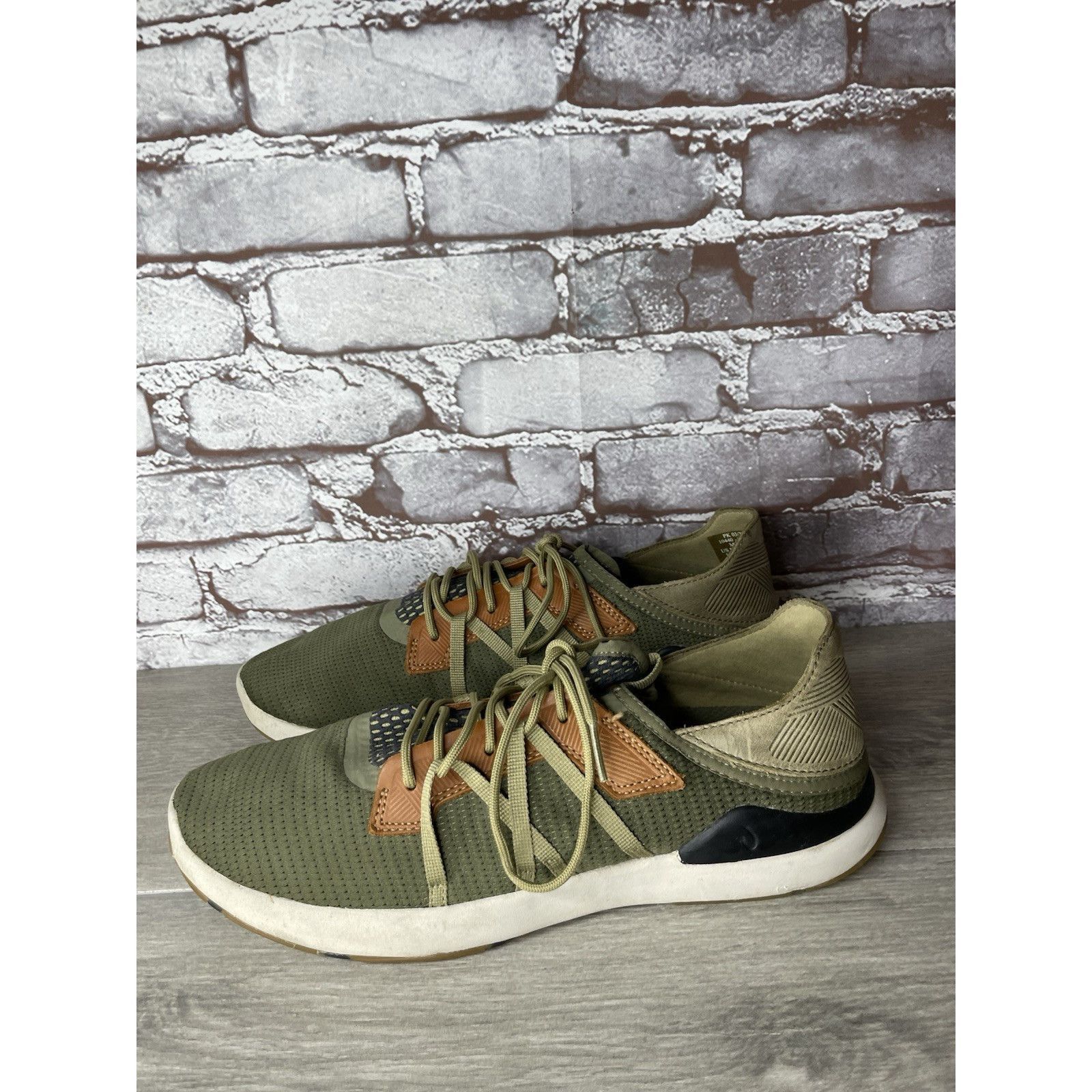 Olukai Olukai Mio Li Green Synthetic Brown Lace Up Sneaker Shoes Me Size US 11 / EU 44 - 1 Thumbnail