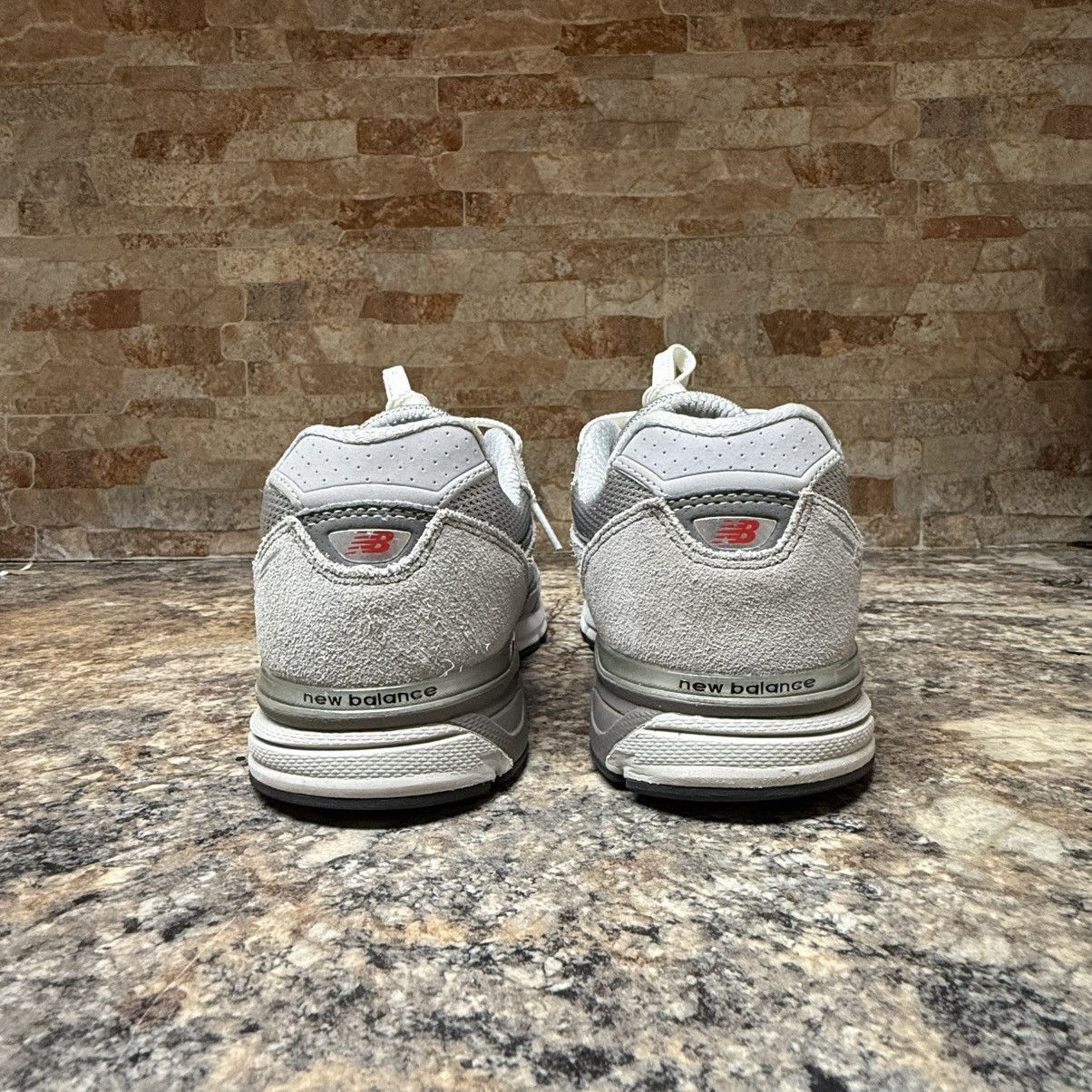 New Balance New Balance 990v4 Grey Silver Men Sz 6 / Women 7.5 GC990GR4 Size US 6 / EU 39 - 4 Thumbnail