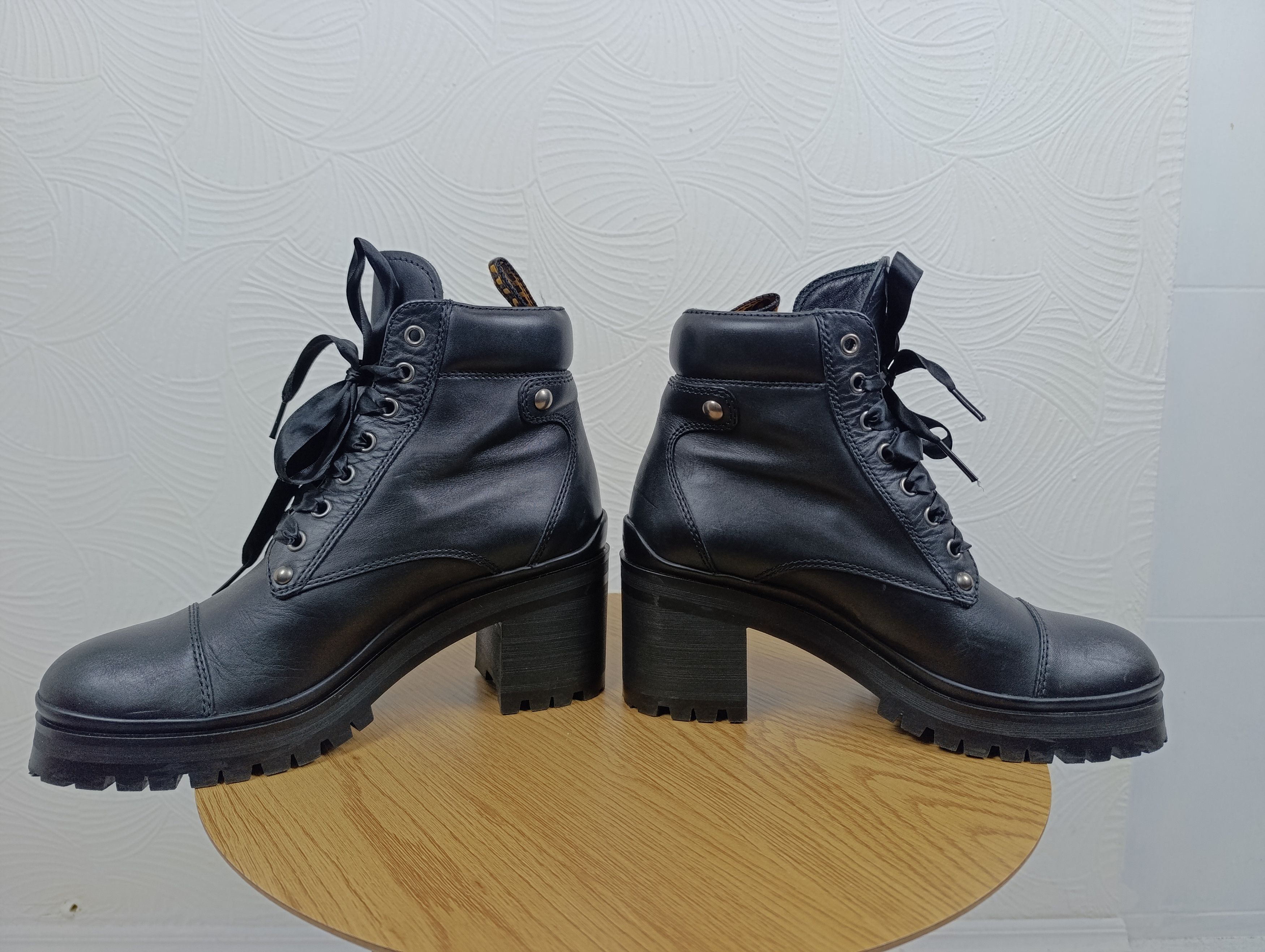 Miu Miu MIU MIU BLACK HIGH HEEL BIKER LACE UP BOOTS SIZE 39 Size US 9 / IT 39 - 4 Thumbnail