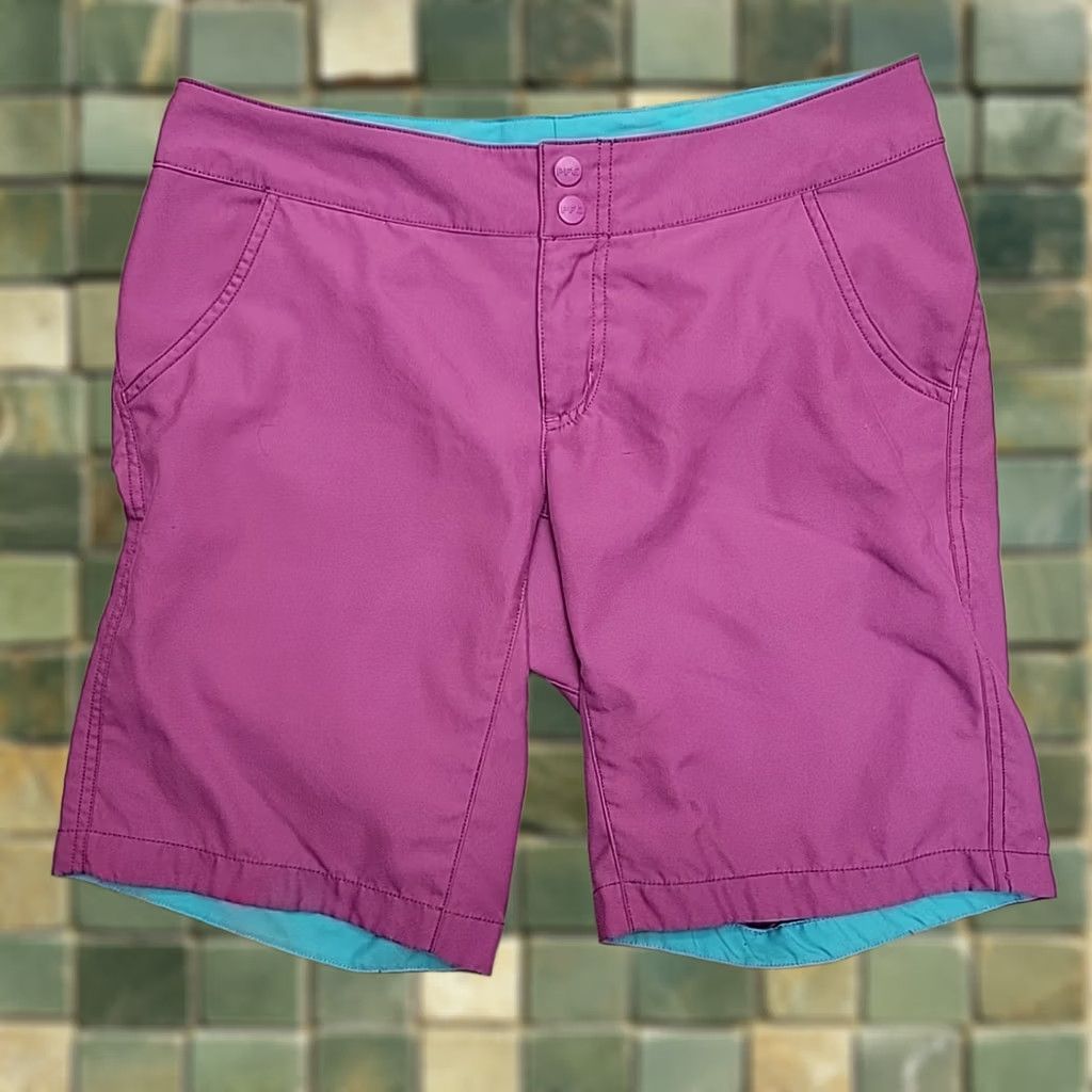 Vintage Columbia PFG Shorts Womens 8 Purple Performance Fishing Gear Outdoors Hike Gorp Shirt Size 30" / US 8 / IT 44 - 1 Thumbnail