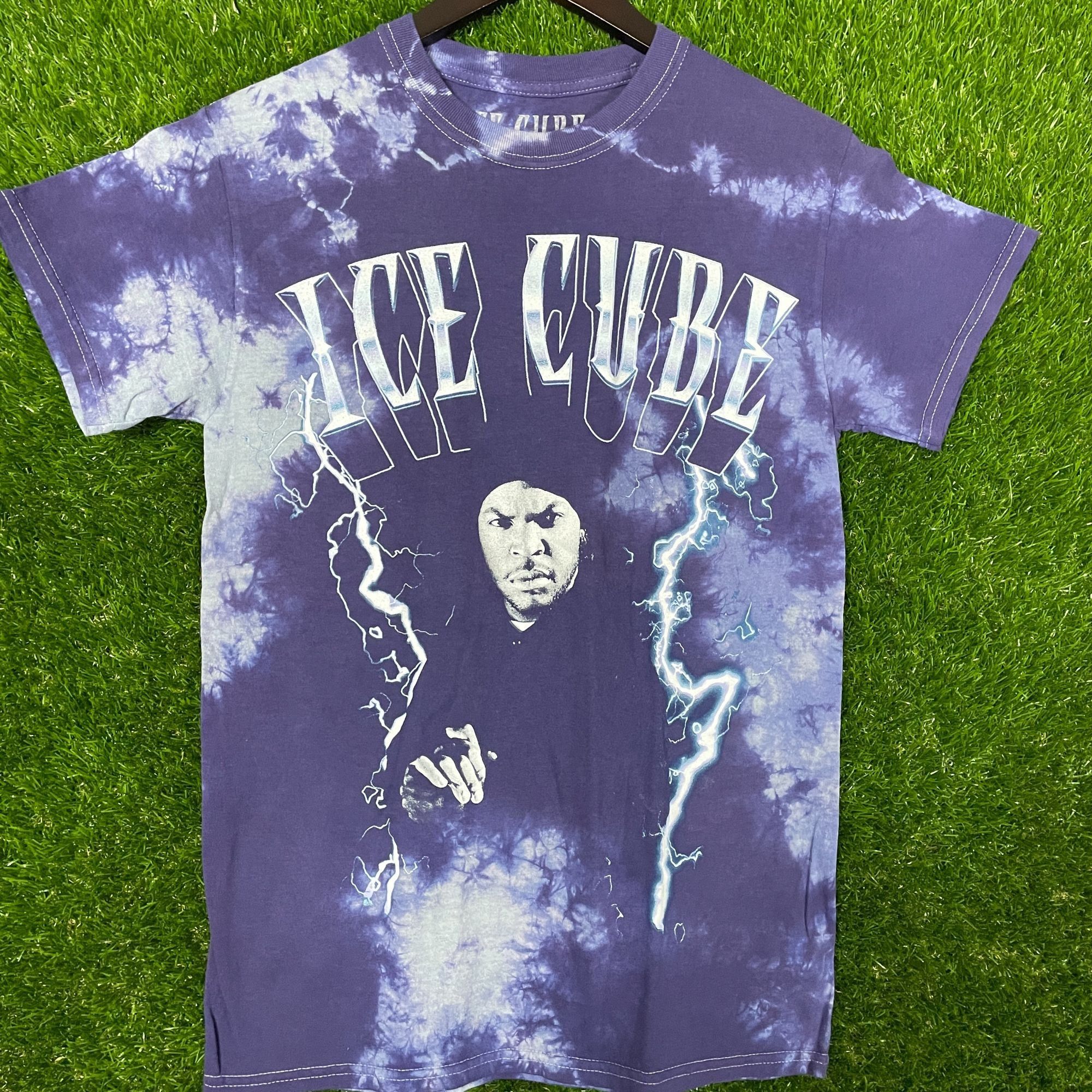 Urban Outfitters Ice Cube Wrap T-shirt size Small Size US S / EU 44-46 / 1 - 1 Thumbnail