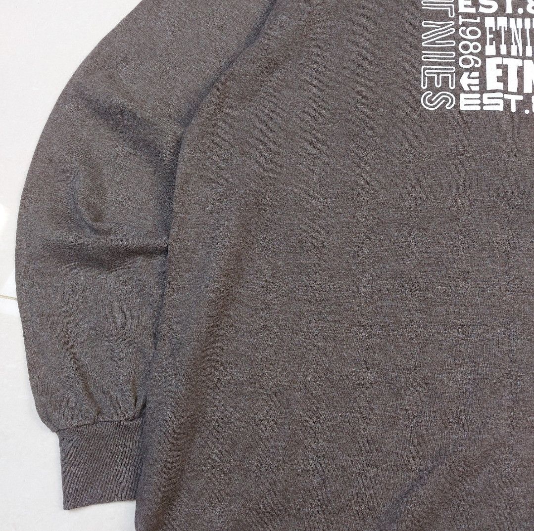 Etnies Vintage 90s Y2K Etnies Skateboards EST 1986 Long Sleeve TEE Size US L / EU 52-54 / 3 - 5 Thumbnail