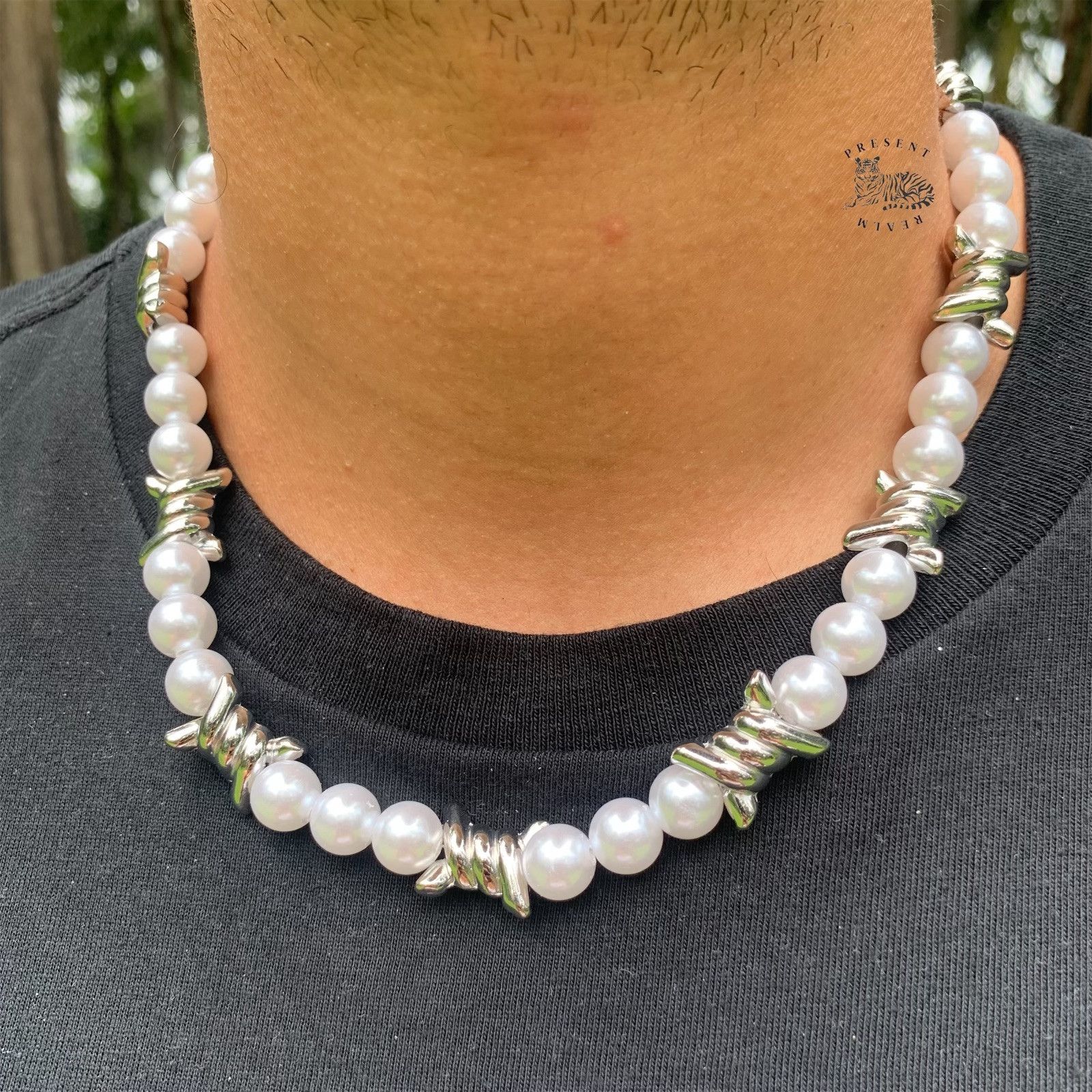 Jewelry × Vintage Faux Barbed Wire Pearl Necklace Size ONE SIZE - 1 Thumbnail