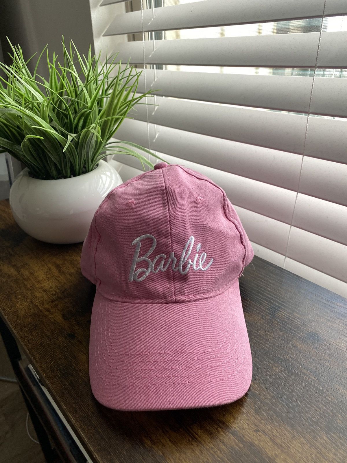 Other Y2K Barbie Pink Hat Size ONE SIZE - 1 Thumbnail