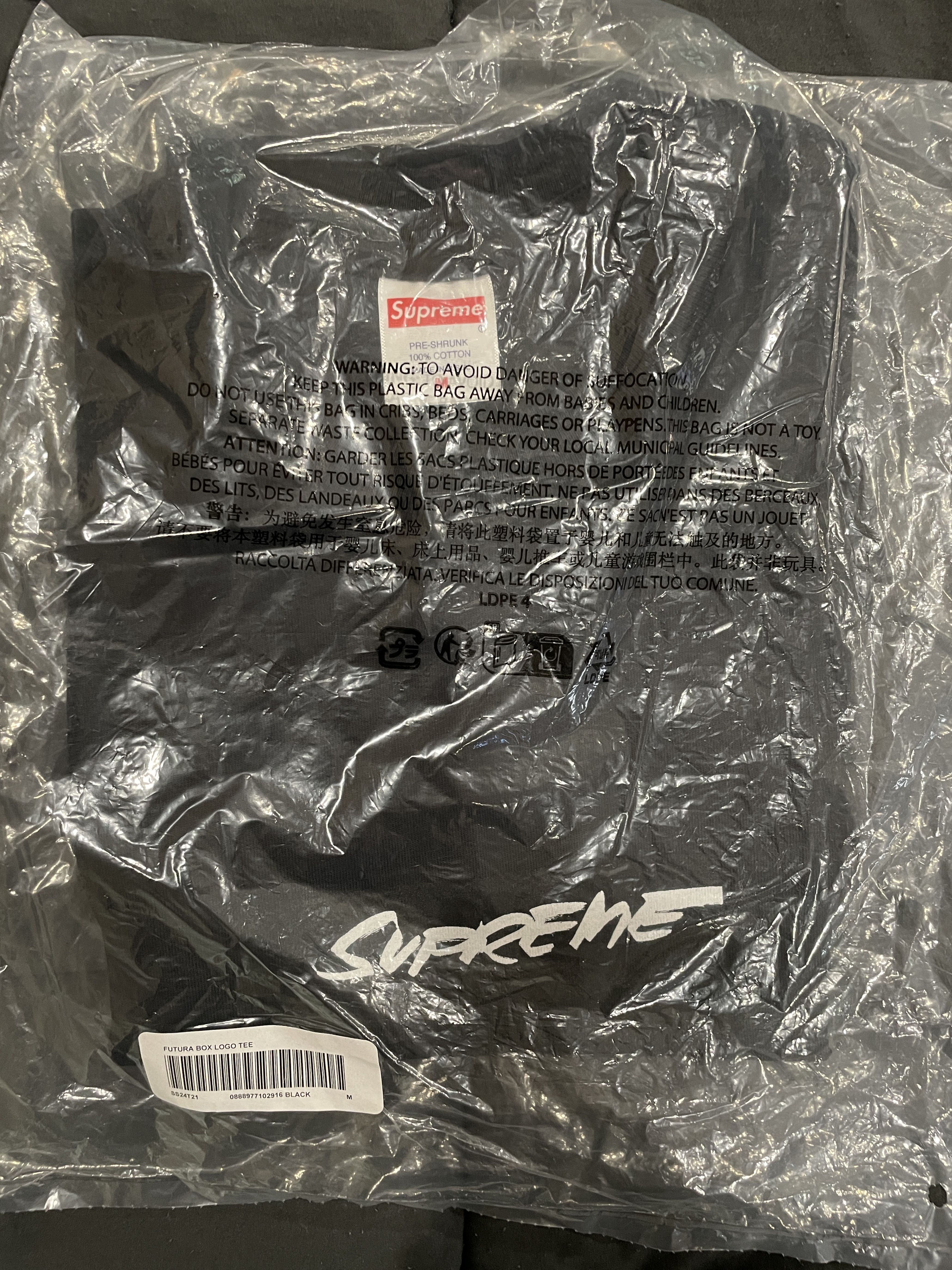 Futura × Supreme Box Logo Tee (SS24) Size US M / EU 48-50 / 2 - 1 Thumbnail