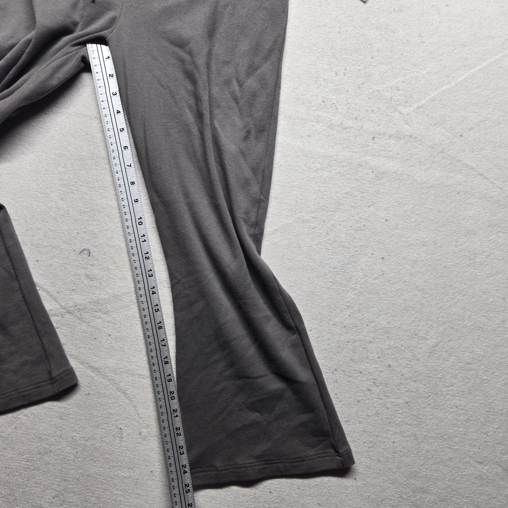Vintage GW Sport Gray Draw String Pants Women's XL Knit Wide-Leg Elastic Waist Casual Sweatpants Size 40" / US 18 - 6 Thumbnail