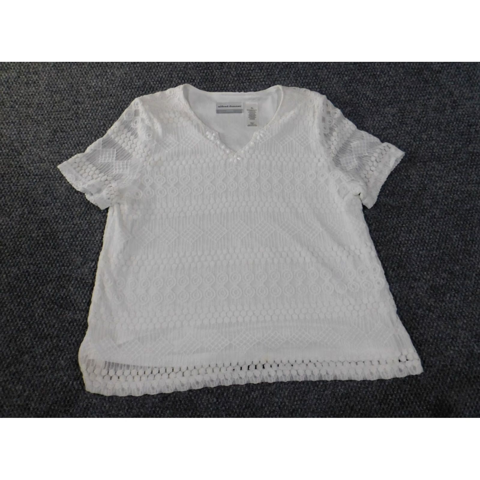 Vintage Alfred Dunner Blouse Shirt Womens V-Neck Short Sleeve Beaded Lace White Petite Large Top Size L / US 10 / IT 46 - 4 Thumbnail