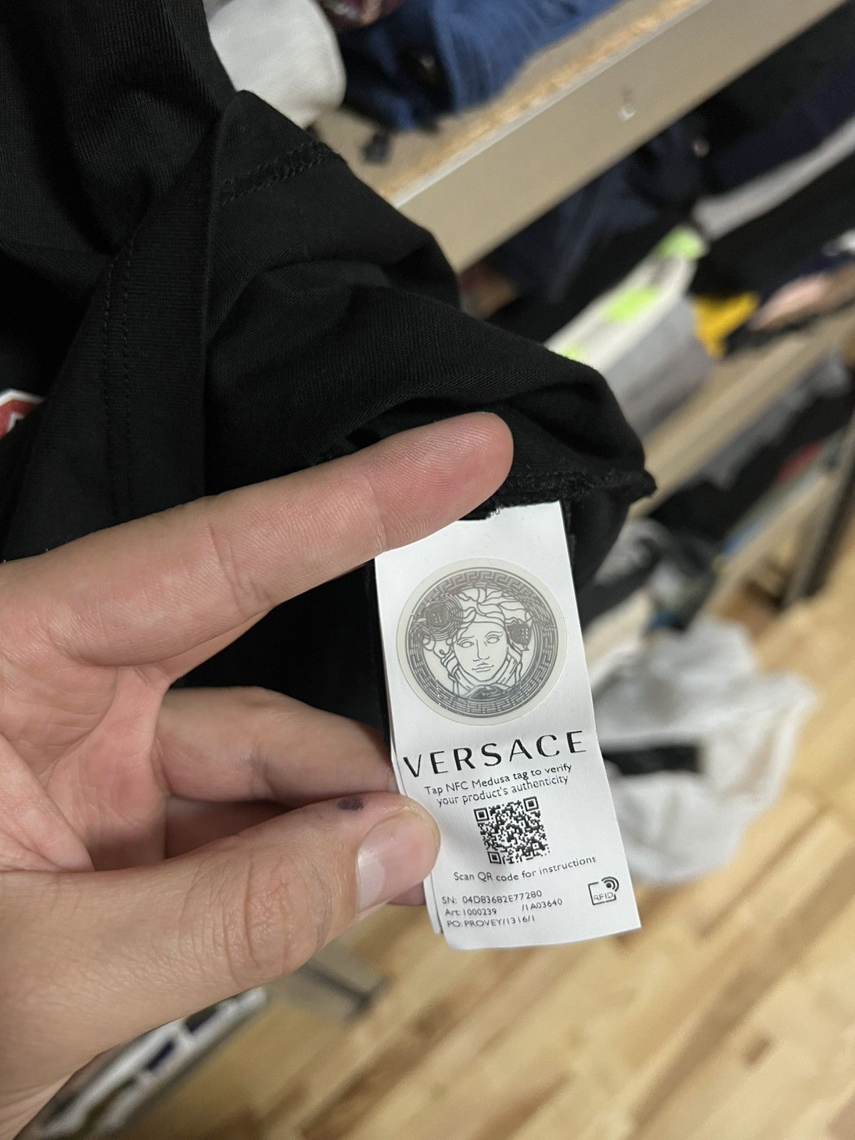 Versace Versace Milano Big Logo Coat of Arms Black T-Shirt Size S Size S / US 4 / IT 40 - 5 Thumbnail