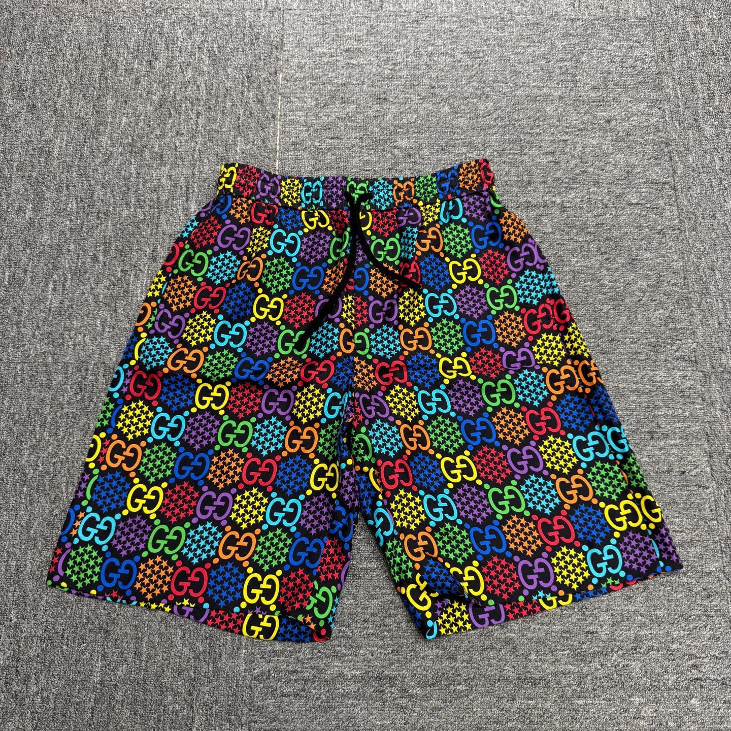Gucci Multi-Color Patterned Shorts Size 28 Size US 28 / EU 44 - 1 Thumbnail
