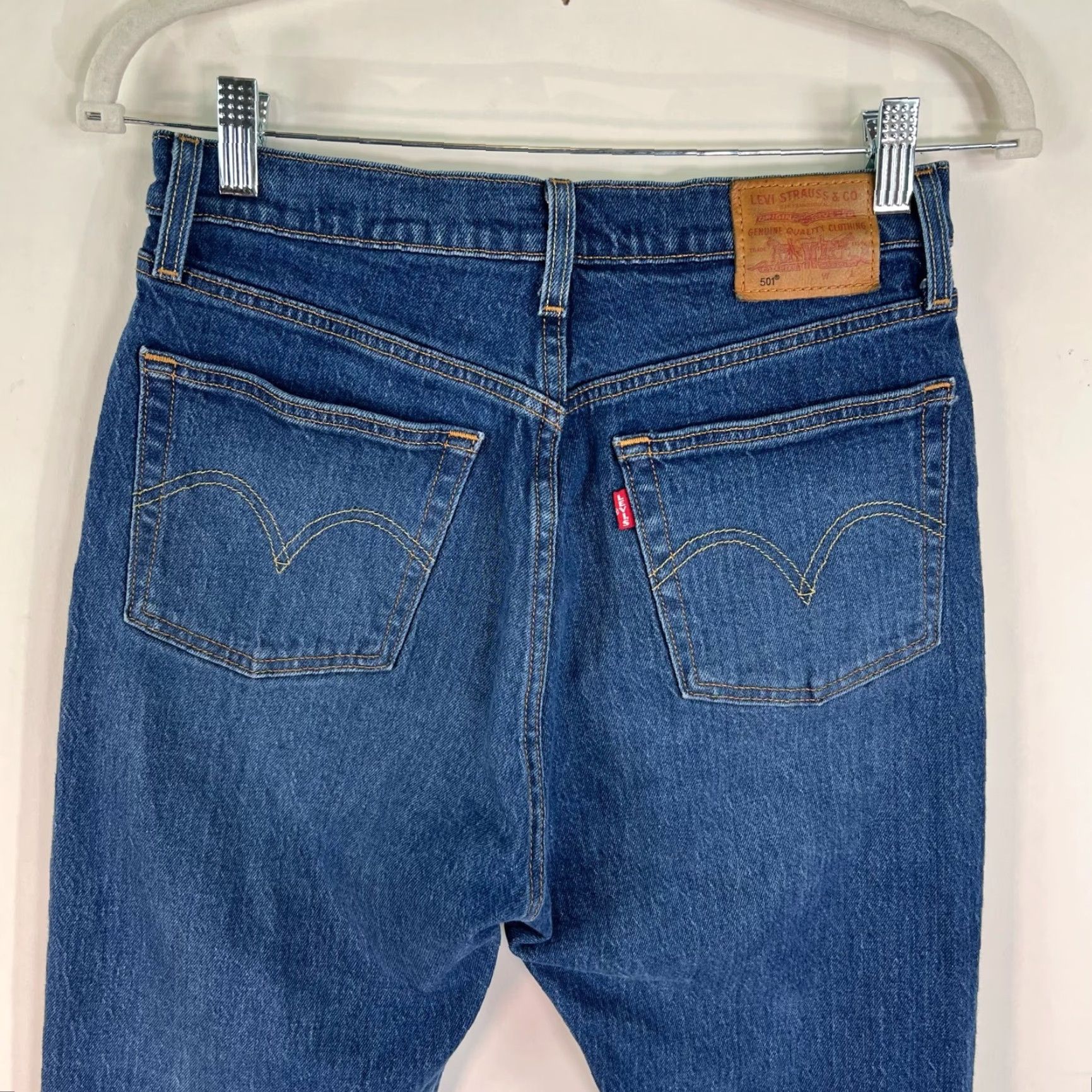 Levi's VINTAGE Levi's 501 Women's Jeans Size 27x26 High Rise Medium Wash Blue Big E Size 27" / US 4 / IT 40 - 6 Thumbnail