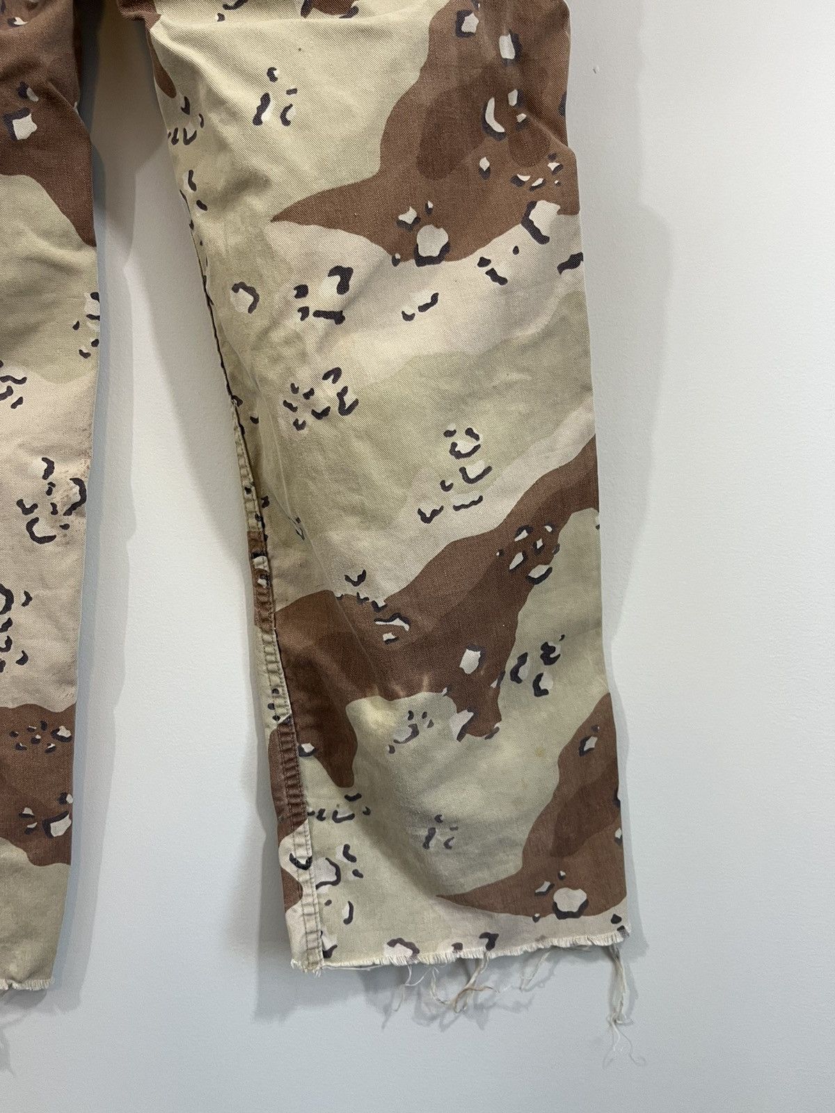 Vintage Thrashed Cut Off Raw Hem Desert Camo Cargo Military Pants Size US 36 / EU 52 - 19 Thumbnail