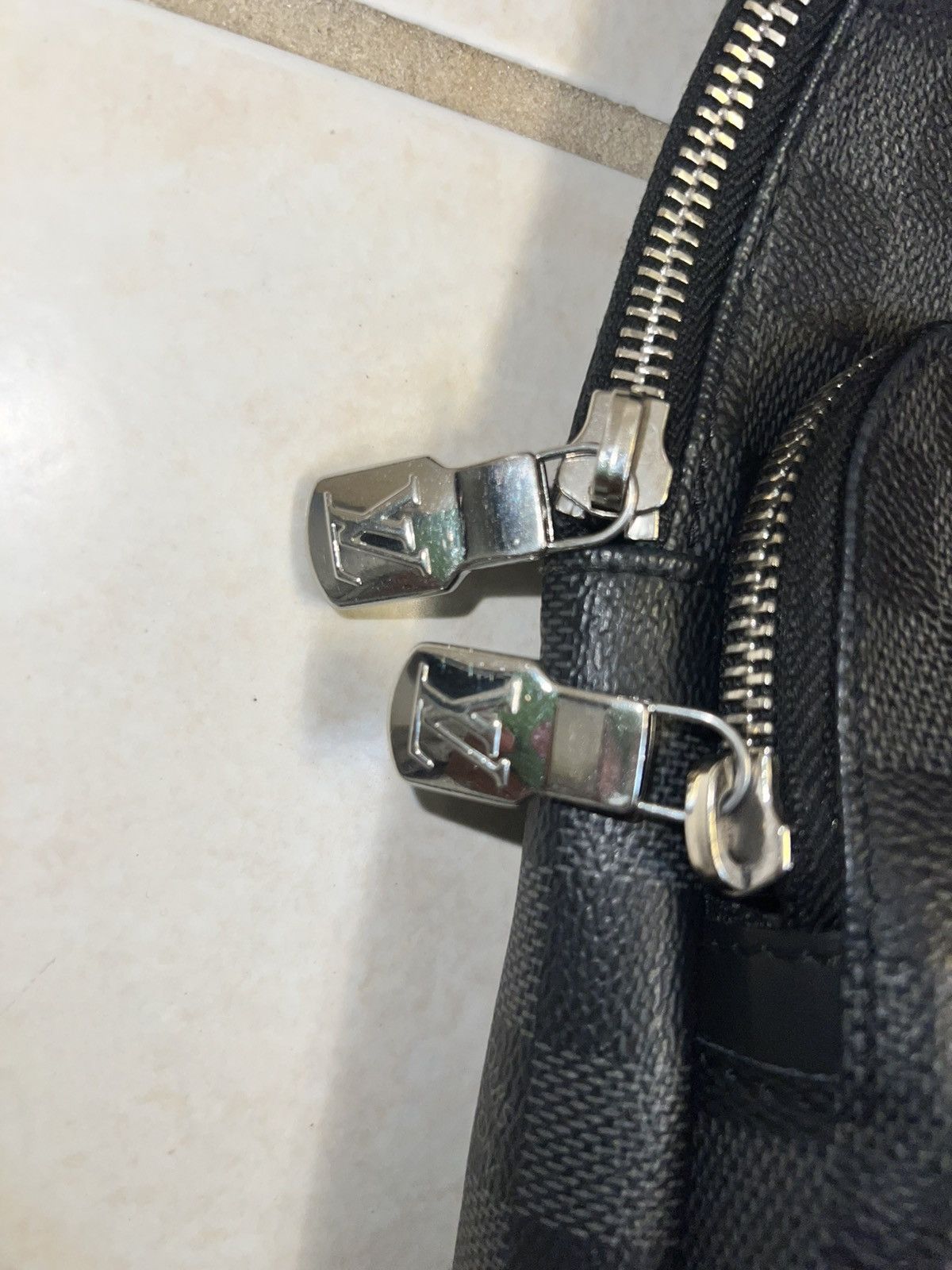 Louis Vuitton Louis Vuitton Damier Graphite Sling Bag Size ONE SIZE - 2 Thumbnail