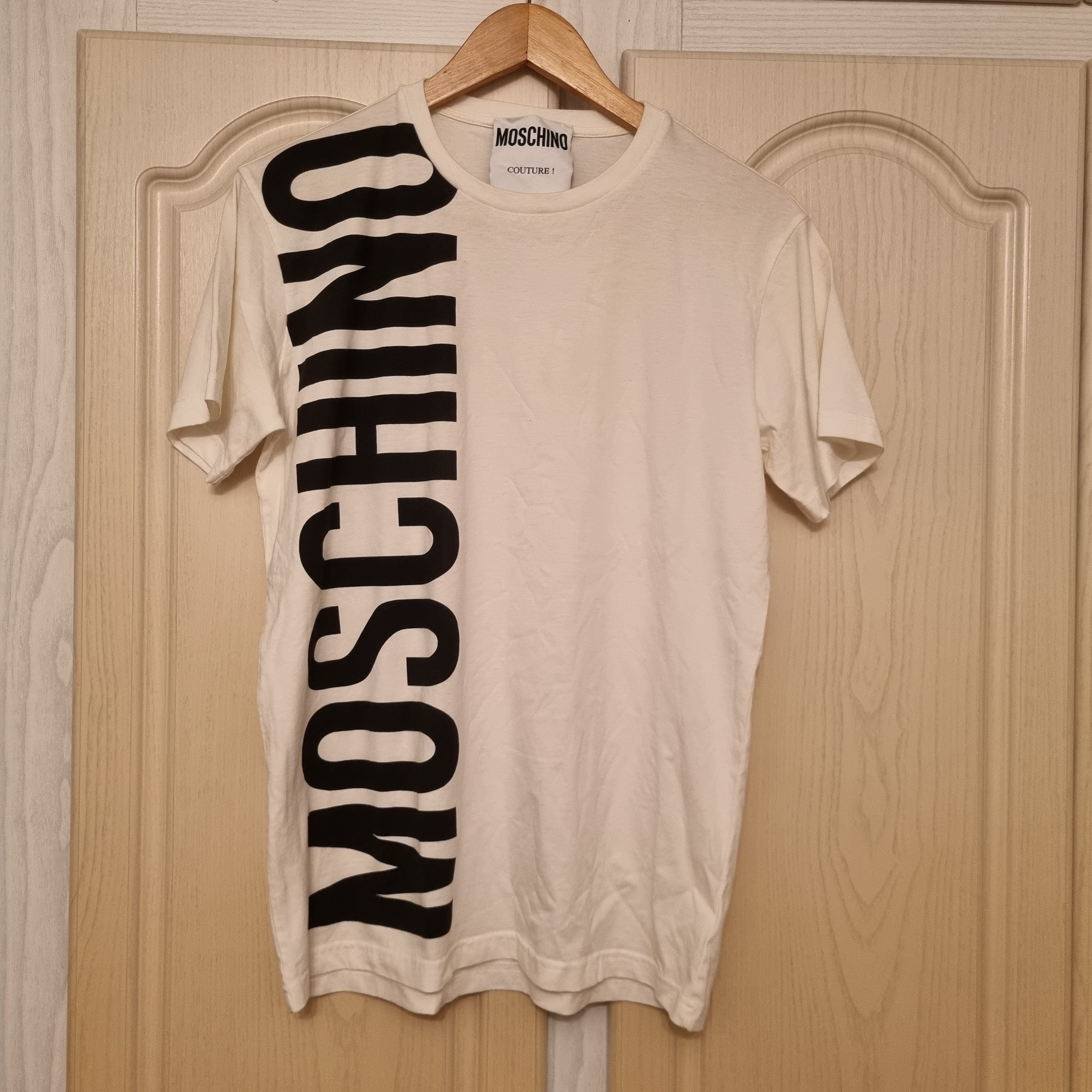 Tシャツ・カットソー MOSCHINO Men T Shirts 251ZZ07060241 1001 White Moschino MOSCHINO Men T-Shirts 251ZZ07060241 1001 White