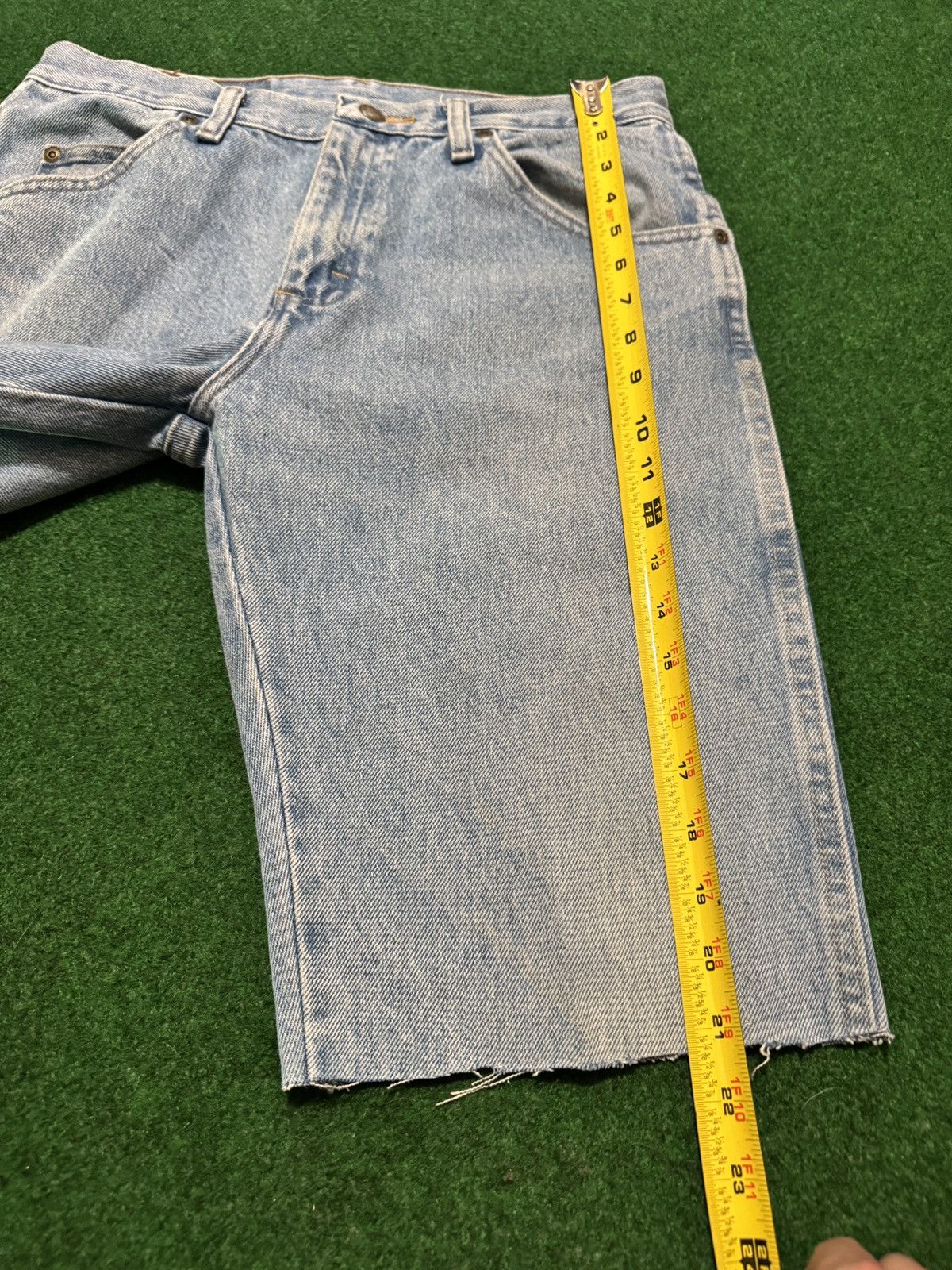 Wrangler Y2K Light Wash Baggy Hip Hop Skater Grunge Denim Shorts Size US 32 / EU 48 - 7 Thumbnail